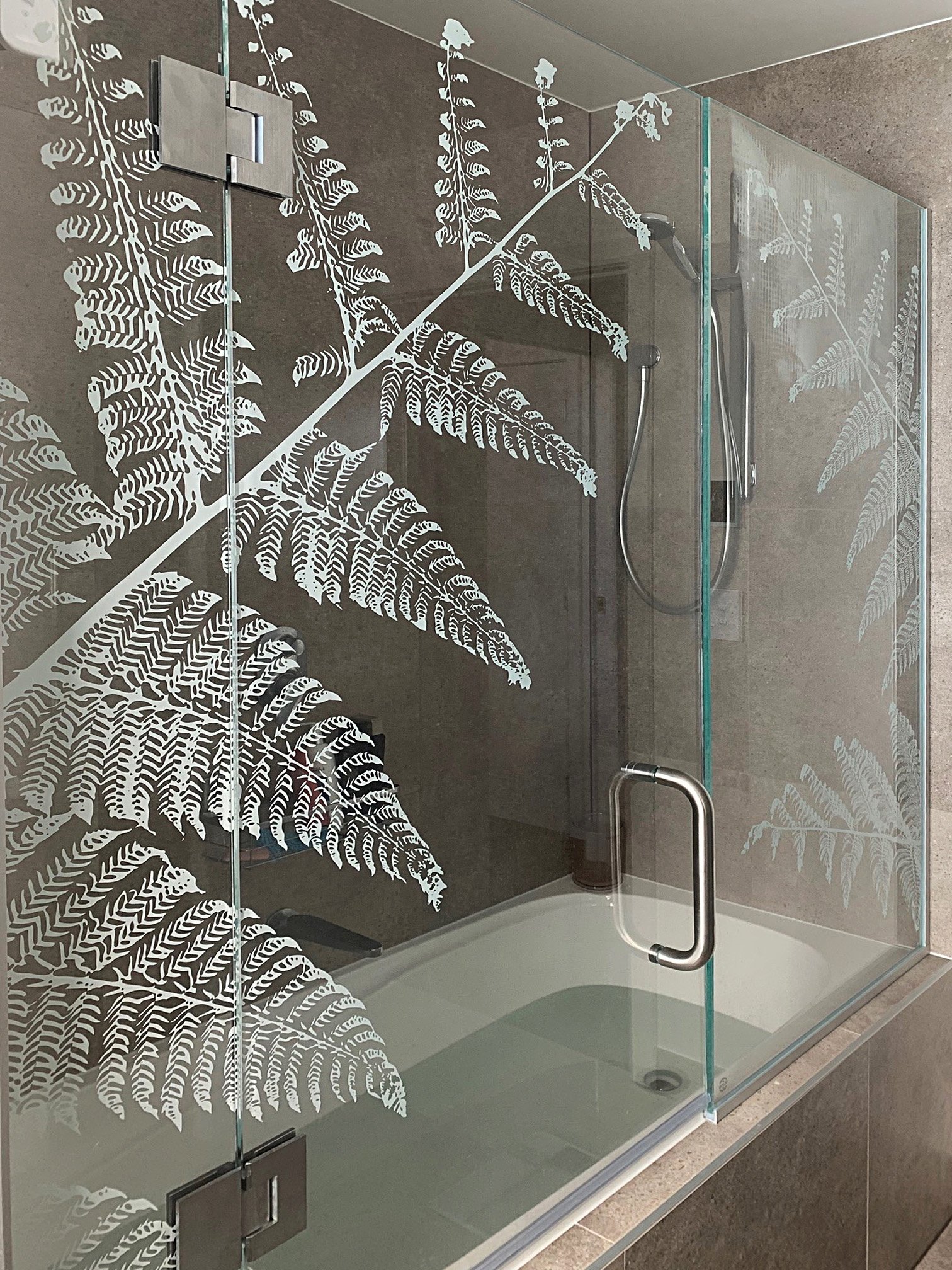 White Fern printed glass bath shower splashback