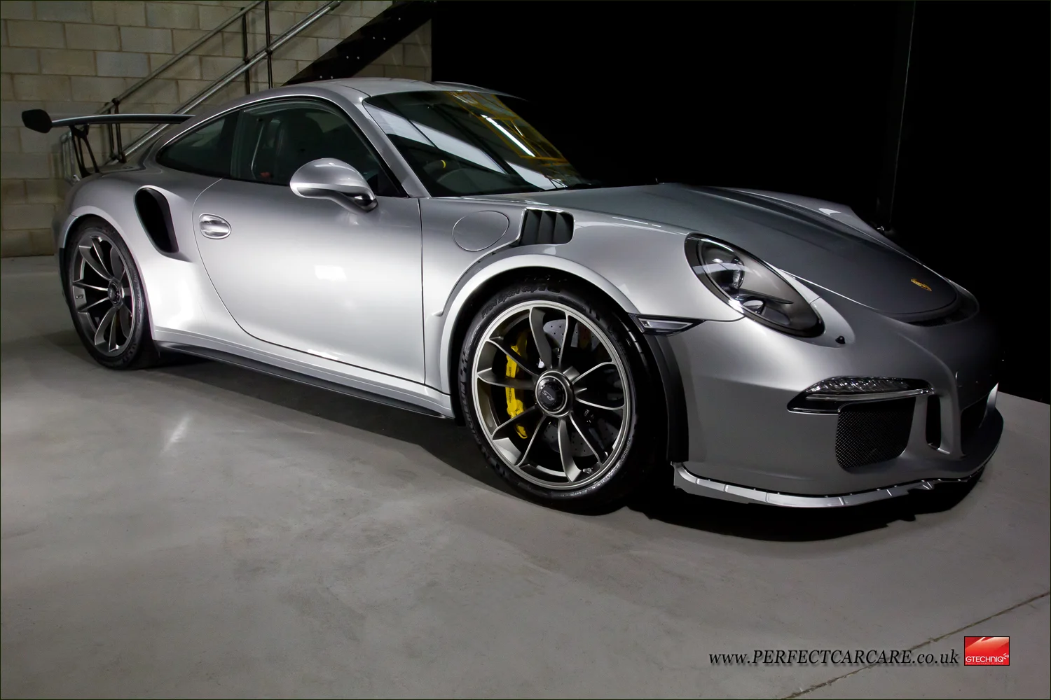 GT3RSsilver-02.jpg