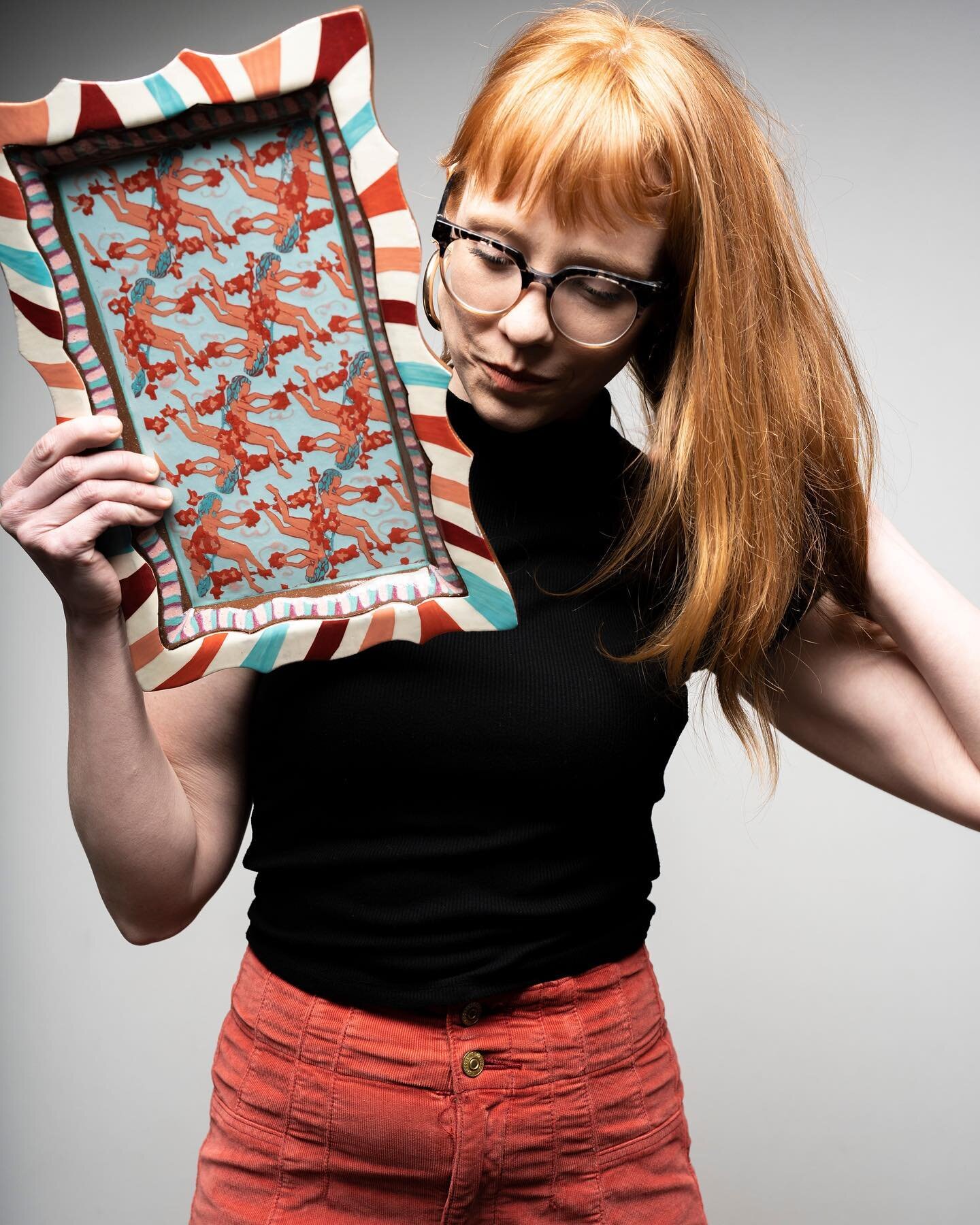 I enjoy posting photos of myself holding my ceramic work. It creates a context of scale that often isn&rsquo;t shown in photos of the work on its own. 

📷credit: @ericperryphotography 

#ceramics #detroitartist