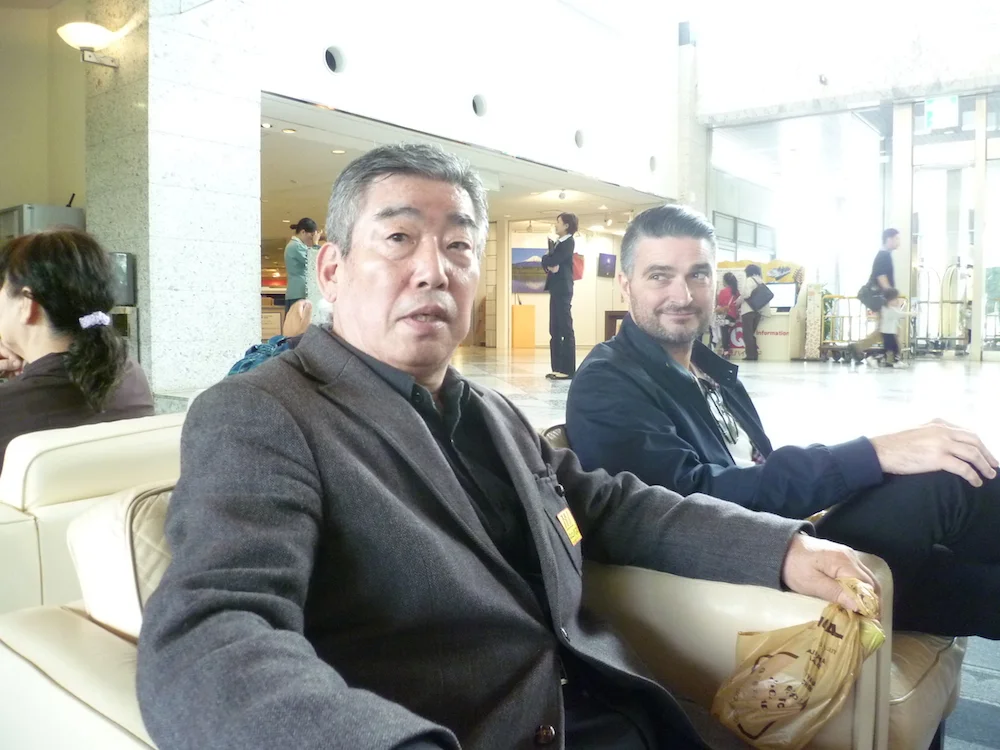 Ono sensei and Lincoln sensei relax after lunch at Mt Fuji