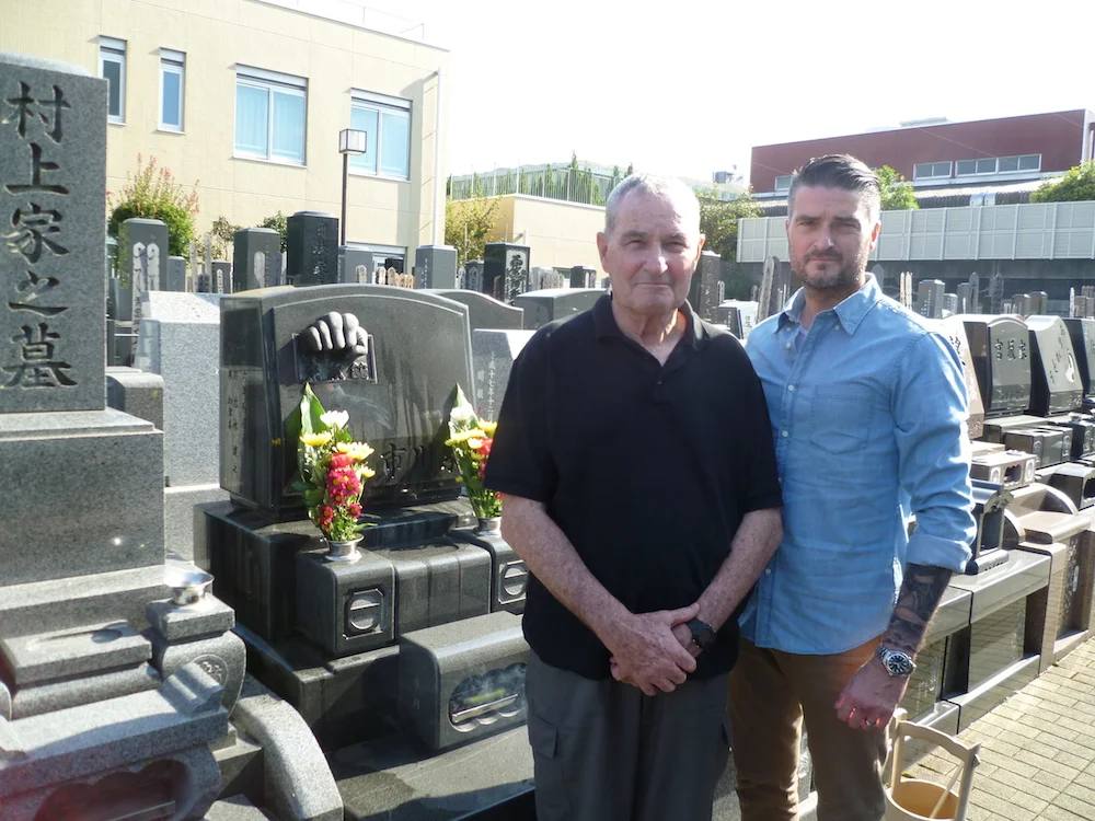 Graeme sensei and Lincoln sensei at Ichikawa Sensei’s grave.