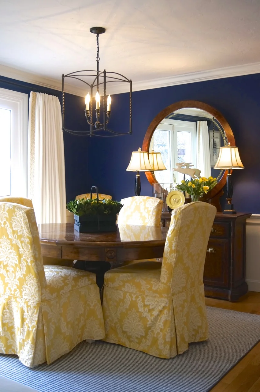 Dining Area.jpg