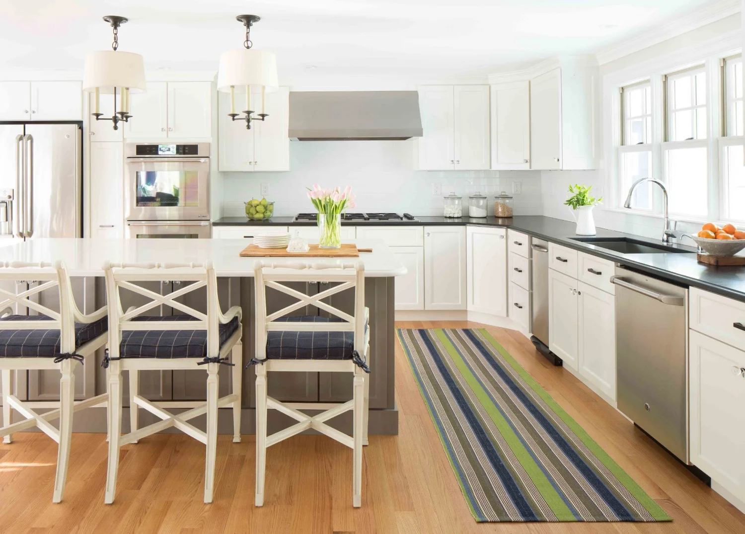 kitchen 2.jpg