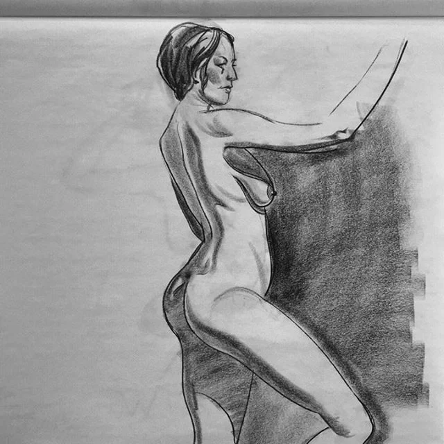 Once again, shakin the rust off. 😅 While transitioning into my new gig as a product designer at Duolingo, I didn&rsquo;t make time for this. I&rsquo;ve got some work to do.
.
.
.
#lifedrawing #figuredrawing #drawing #conte #artistworkout #art #sketc