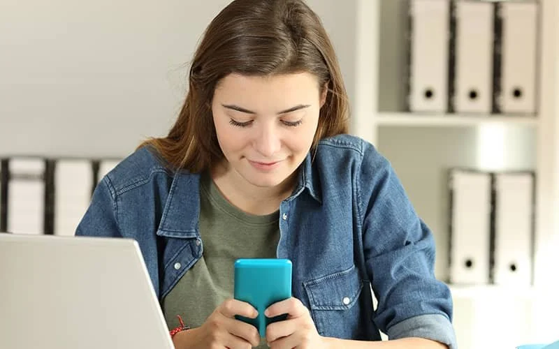 11 Common Workplace Distractions