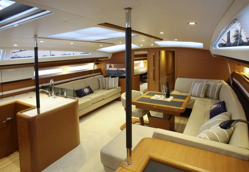 boat-jeanneau-57_interieur_20130221152753.jpg
