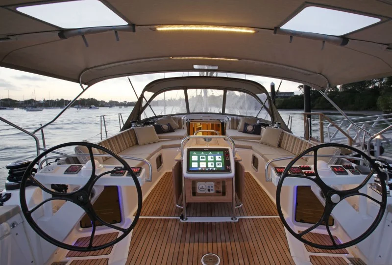 boat-jeanneau-57_interieur_20130221152757.jpg