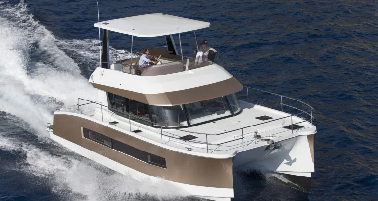 FOUNTAINE PAJOT - MY37