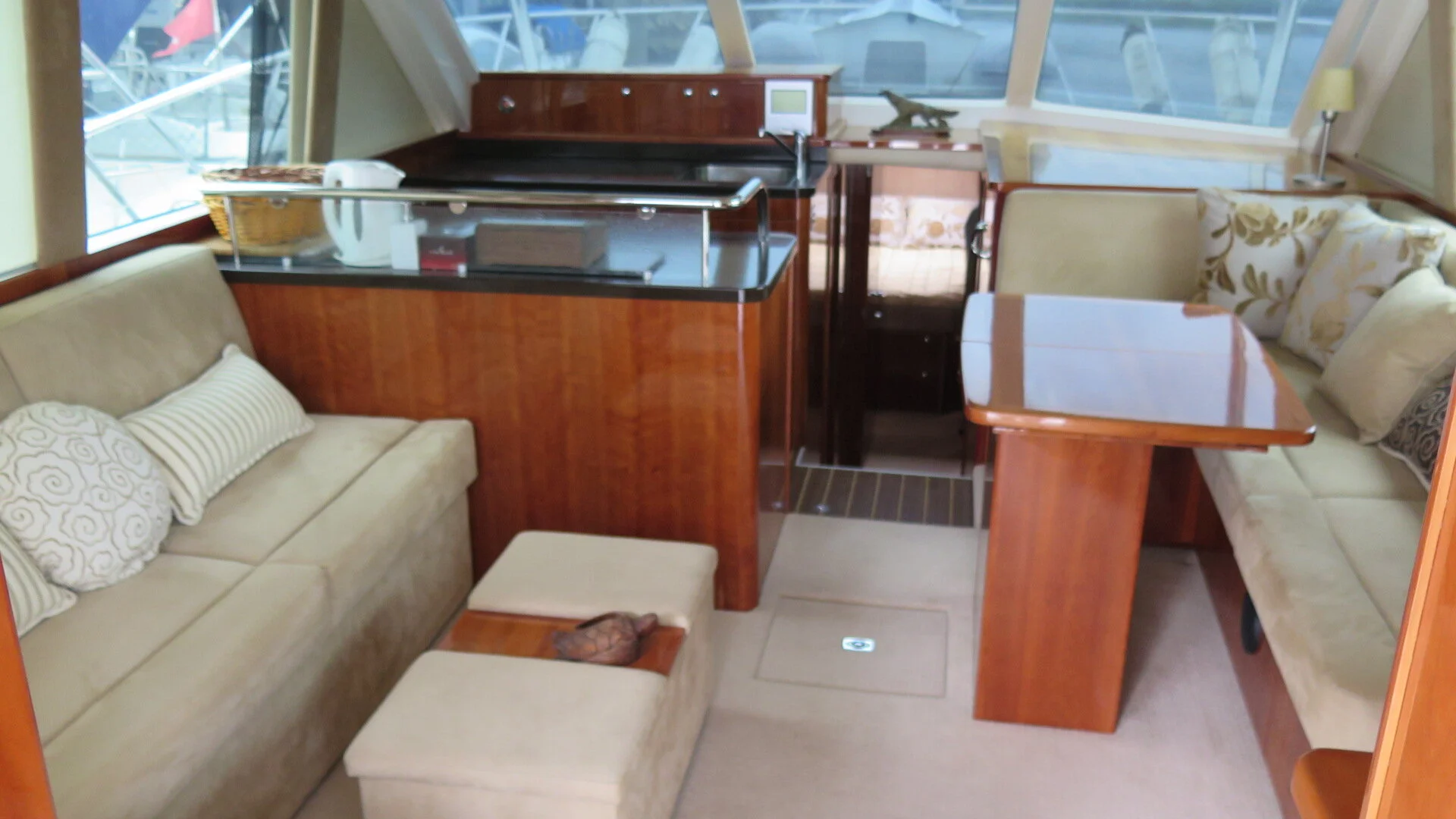 Saloon - 1.JPG
