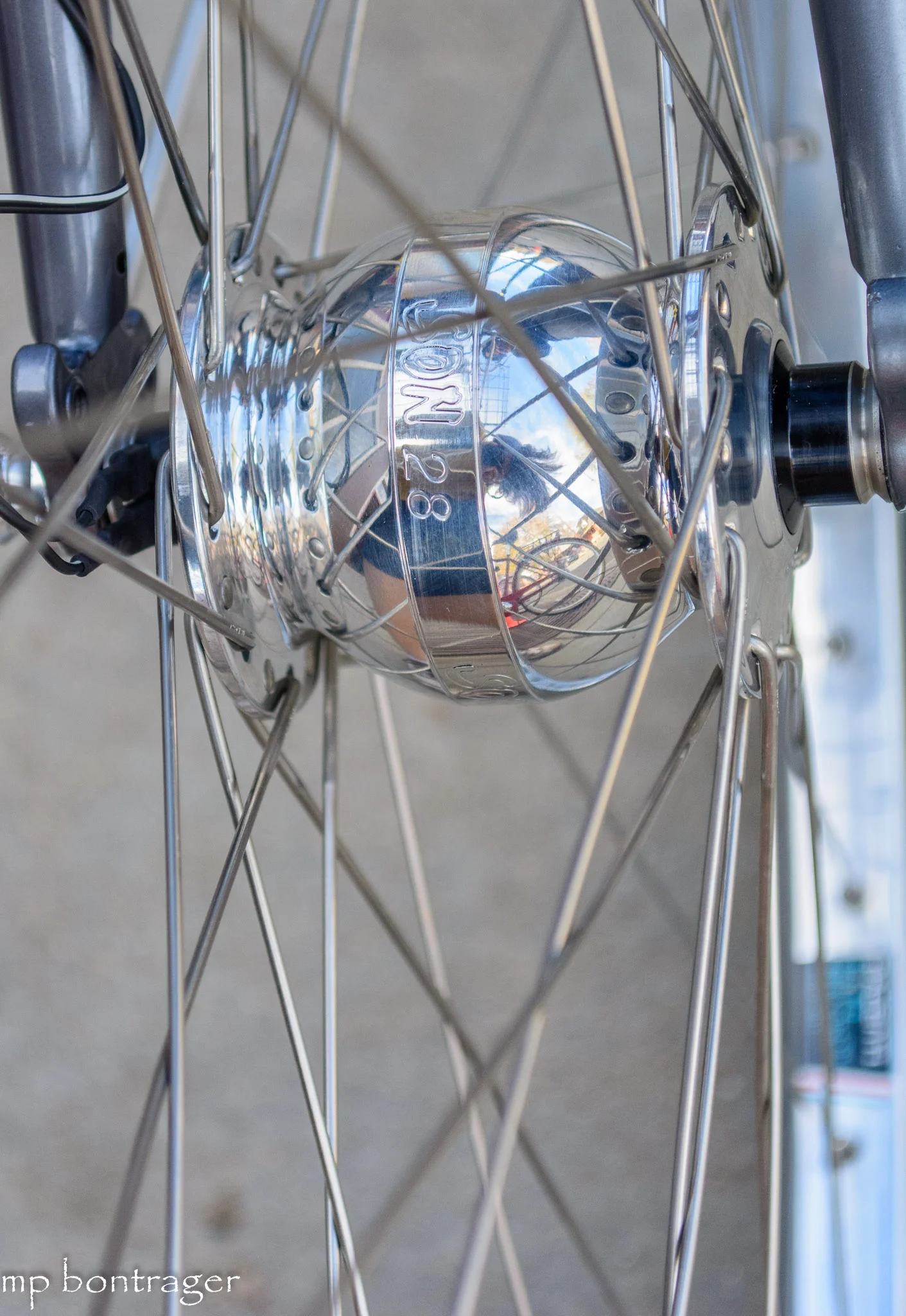 Schmidt hub in bespoke wheel set will power LED light system