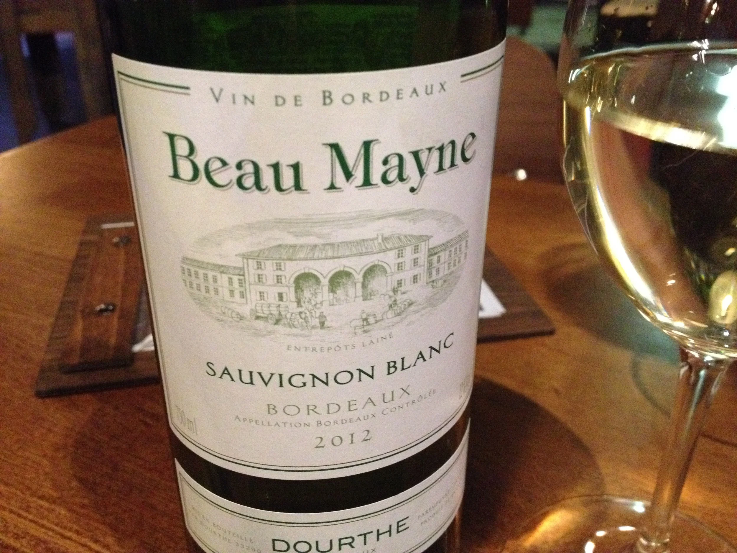 We quite happily departed from our traditional Australian/NZ Sauvignon Blanc to enjoy an import from Bordeaux on the recommendation from the waiter