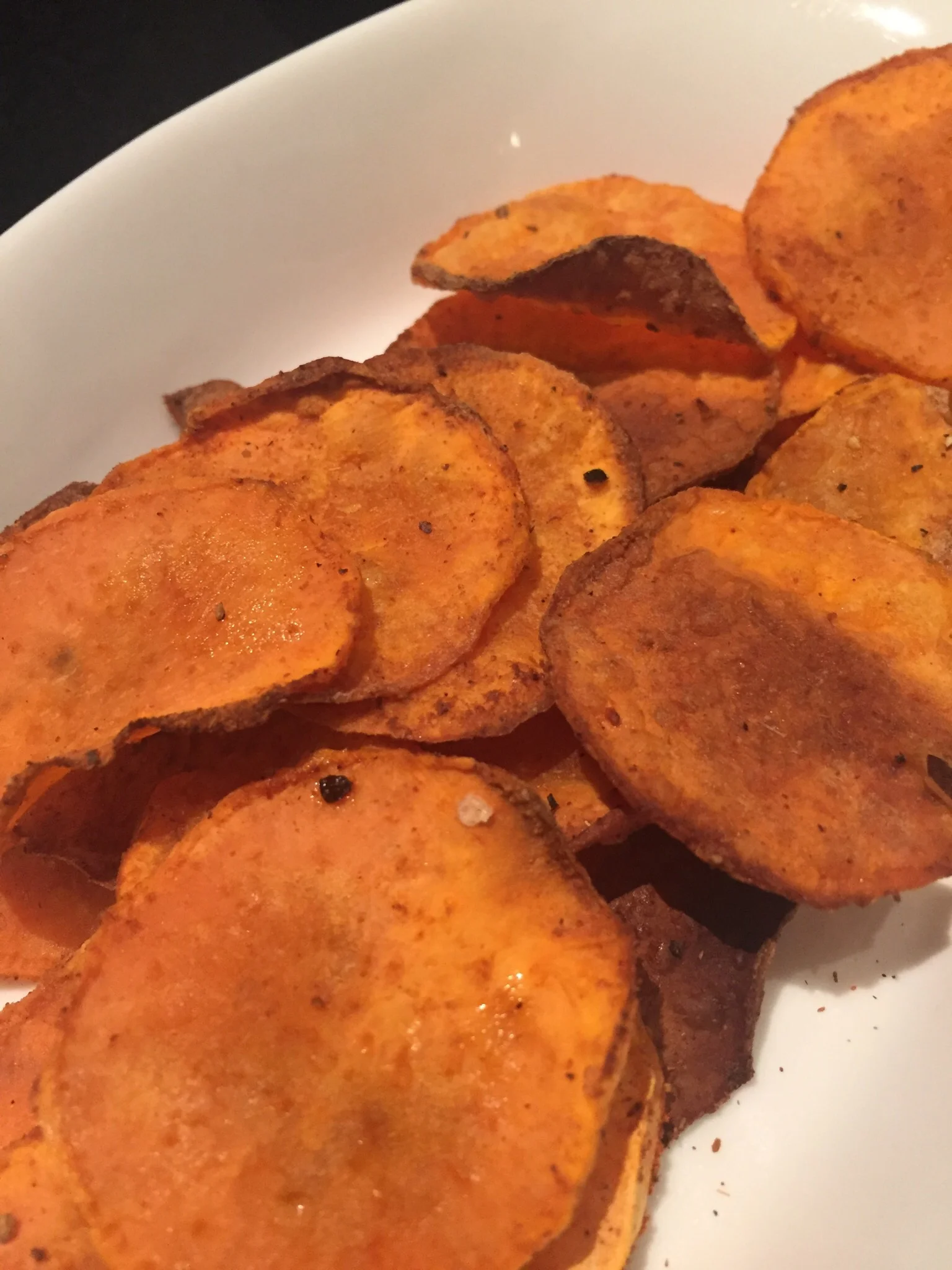 Sweet potato chippies served with guacamole- yep the Avo theme again
