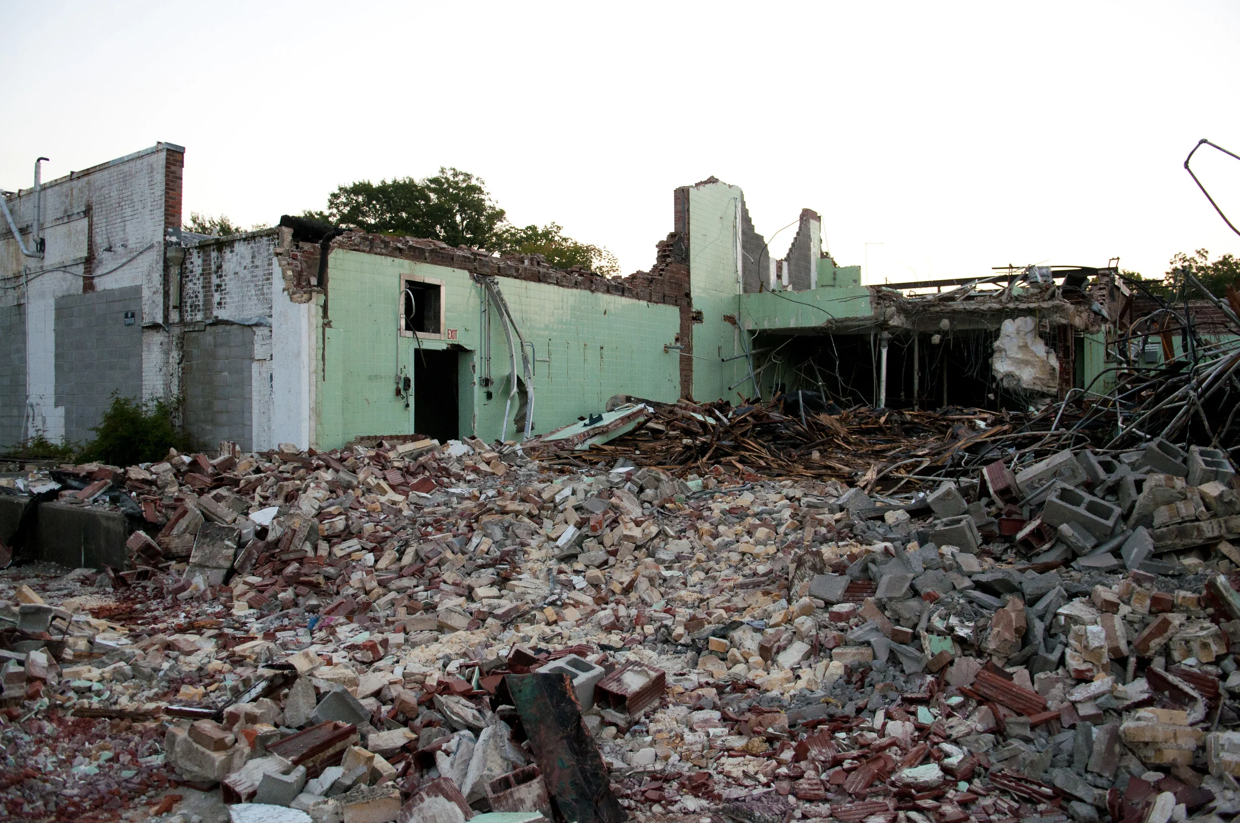 2410 Gordon Ave.