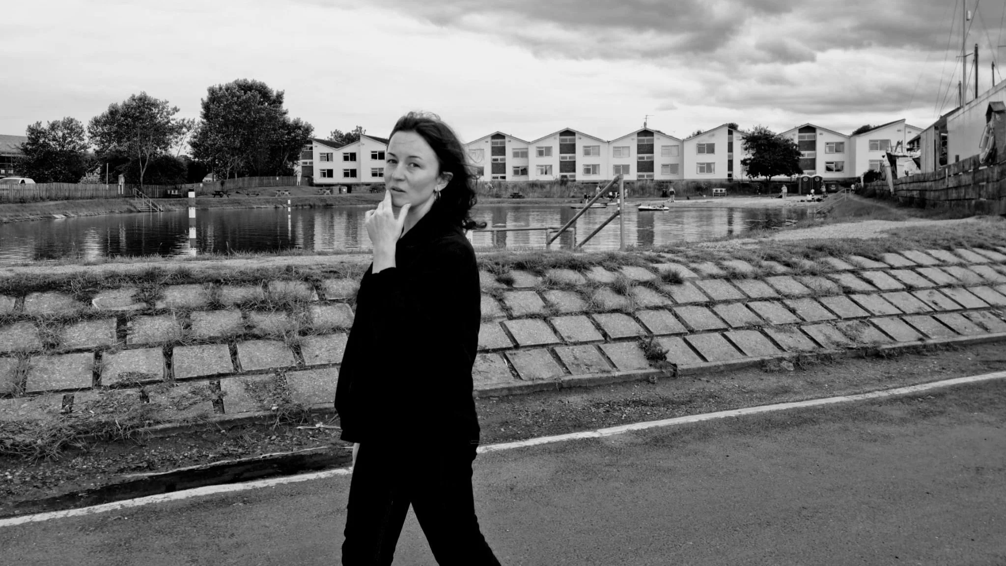 rosecleary_authorphoto.jpg