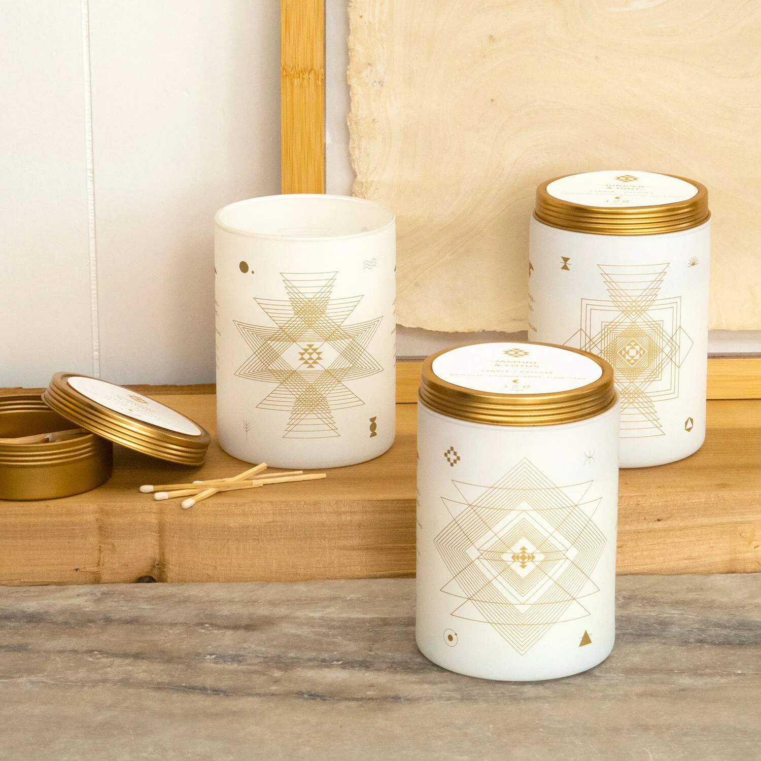 totem.white.wood.wide.jpg