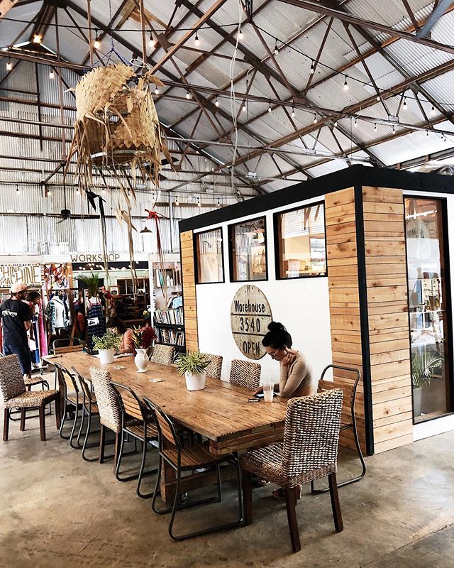 I&rsquo;m so happy @jamiestockjoseph told me about Warehouse 3540 last time we visited Kauai. It&rsquo;s filled with with coolest little boutiques, the best coffee and the most delicious shaved ice. I walked away this time with a new palette of water