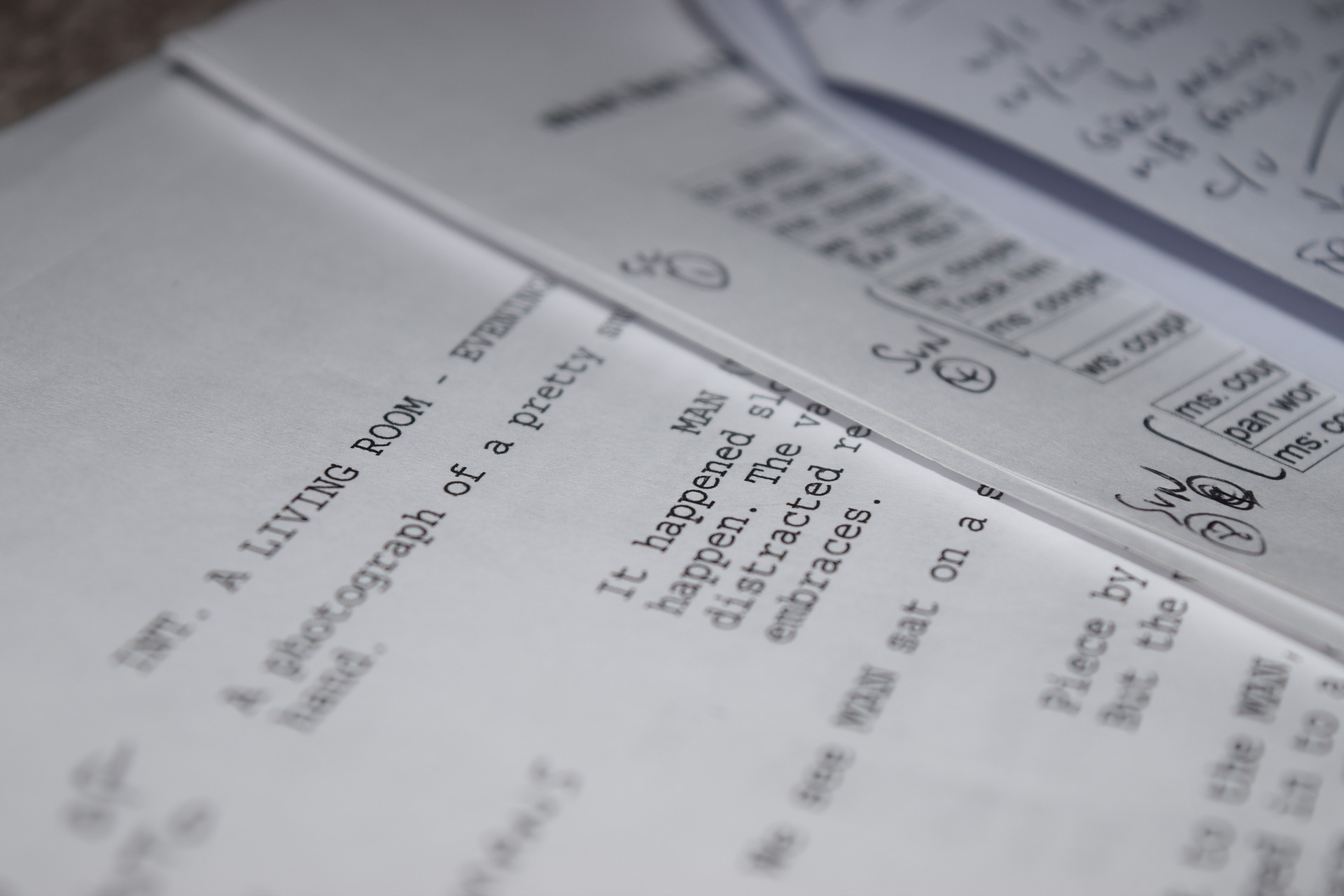screenplay-2651055_1920.jpg