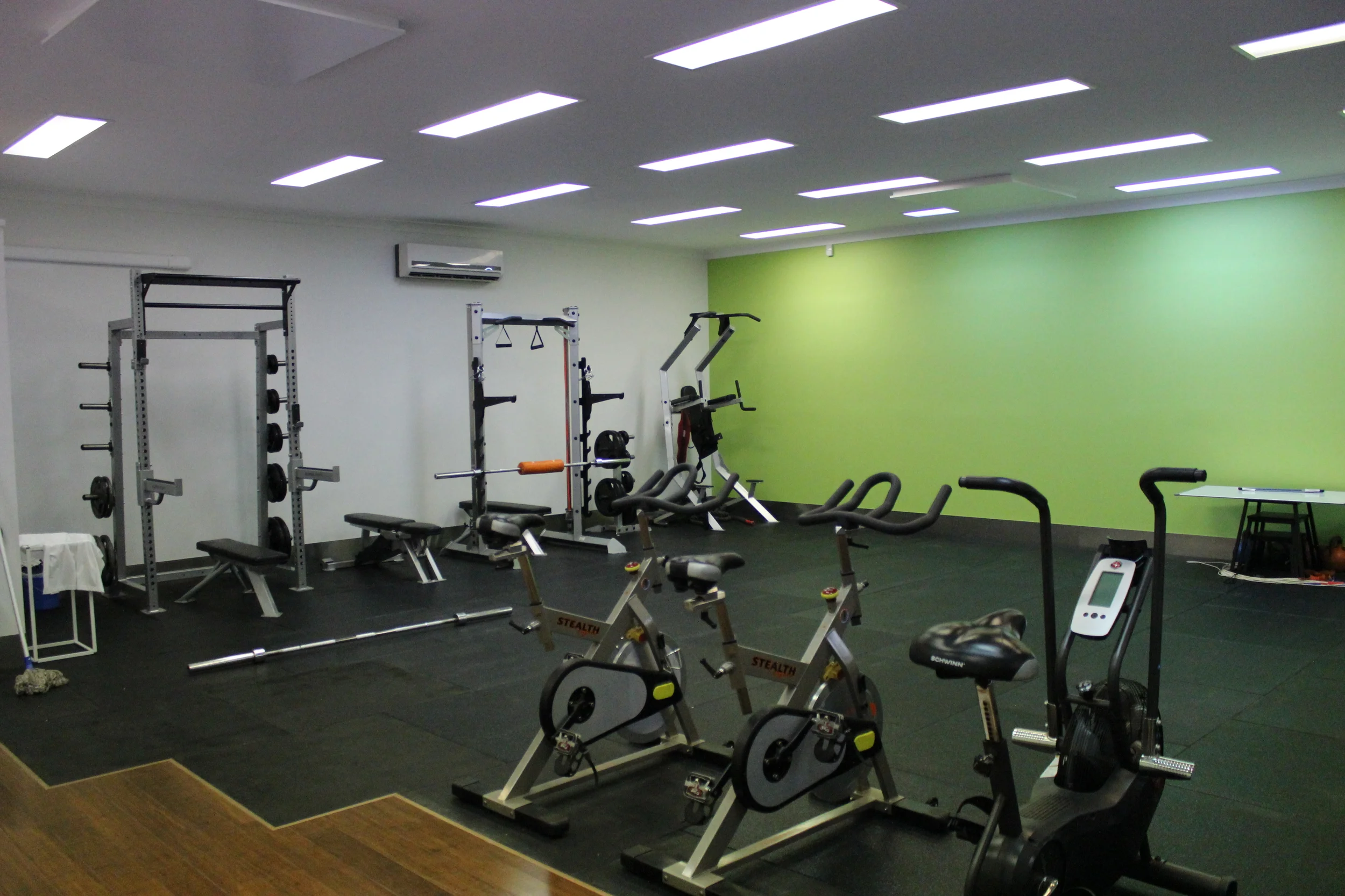 CARINA PERSONAL TRAINING STUDIO FITOUT - WEEK 4