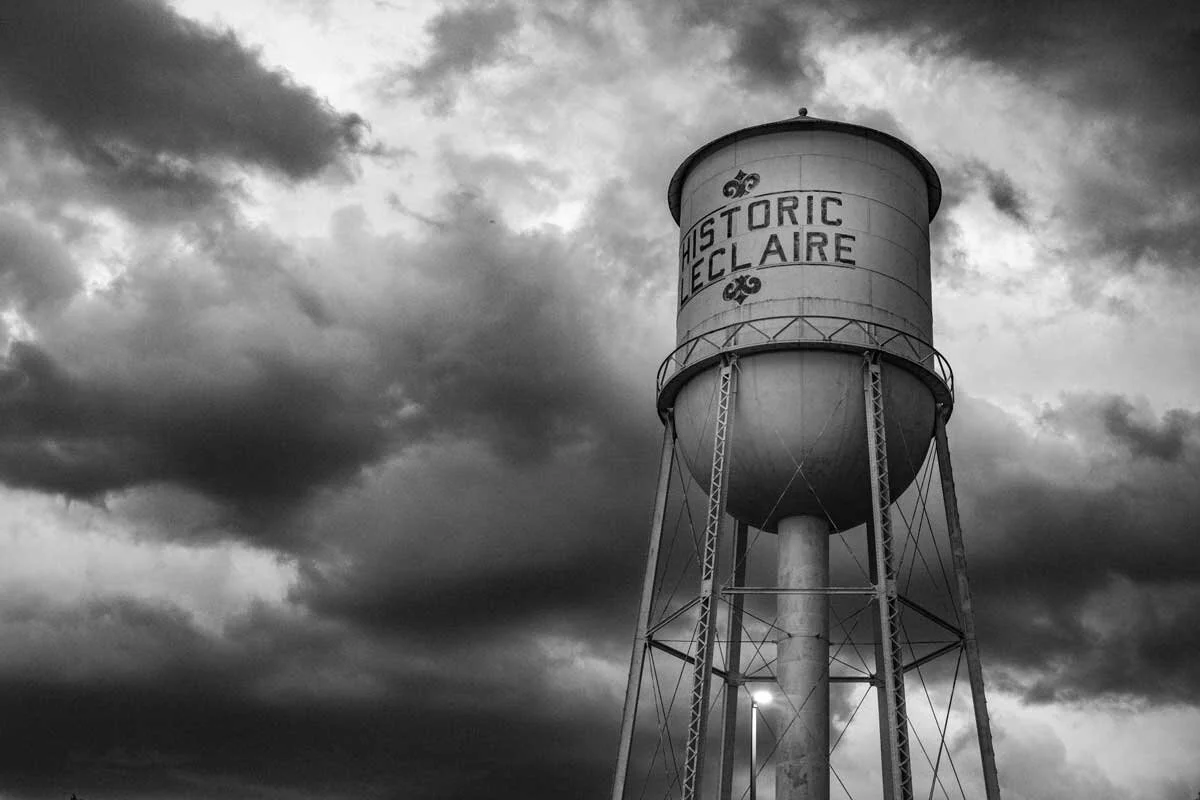 steve-hartman-art-Leclaire-water-tower-2021.jpg