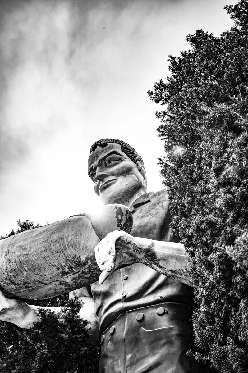 steve-hartman-art-paul-bunyon-of-the-atlanta-illinois-bunyons.jpg