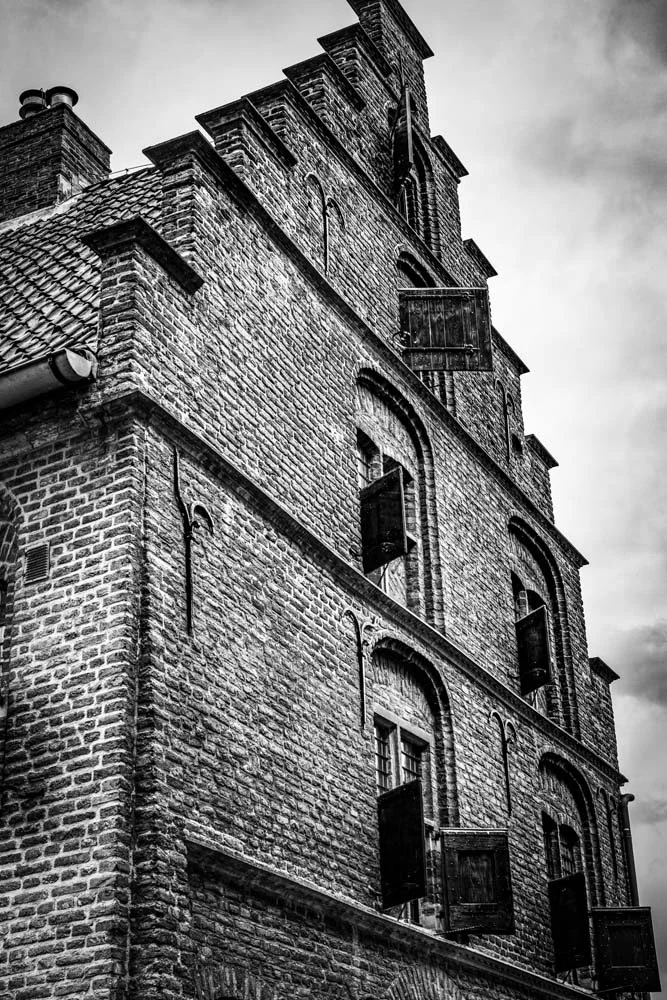 Nijmegen-old-building-steve-hartman-art-sharable.jpg