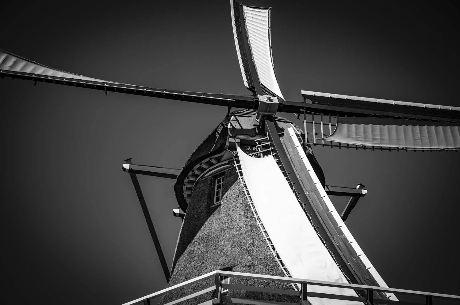 holland-windmill-zaanse-schans-steve-hartman-art-sharable.jpg