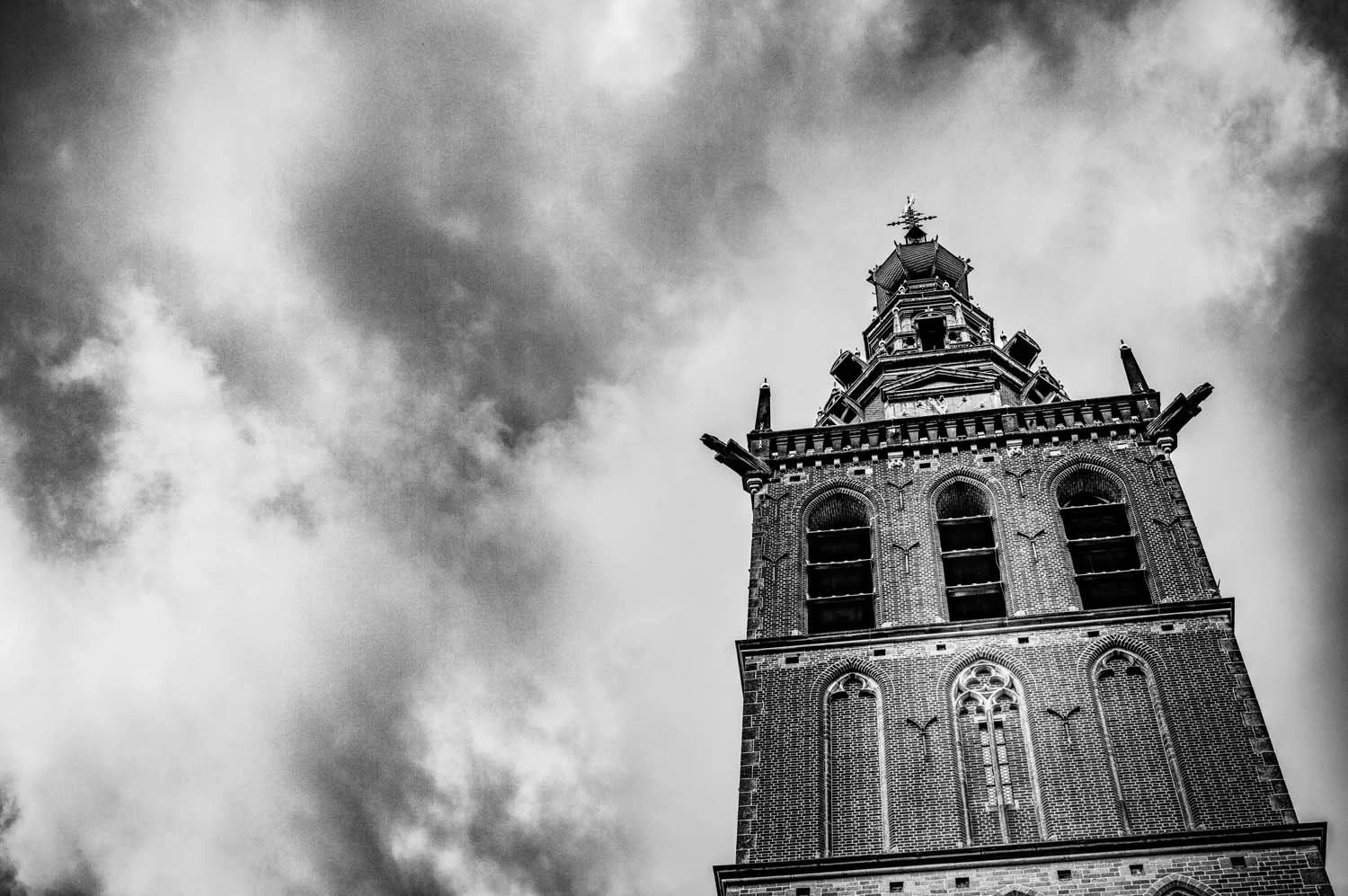 st-stephens-steeple-nijmegen-steve-hartman-art-sharable.jpg