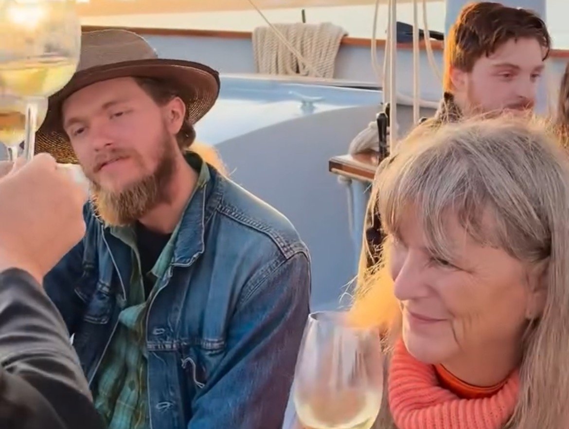 WINE SAIL