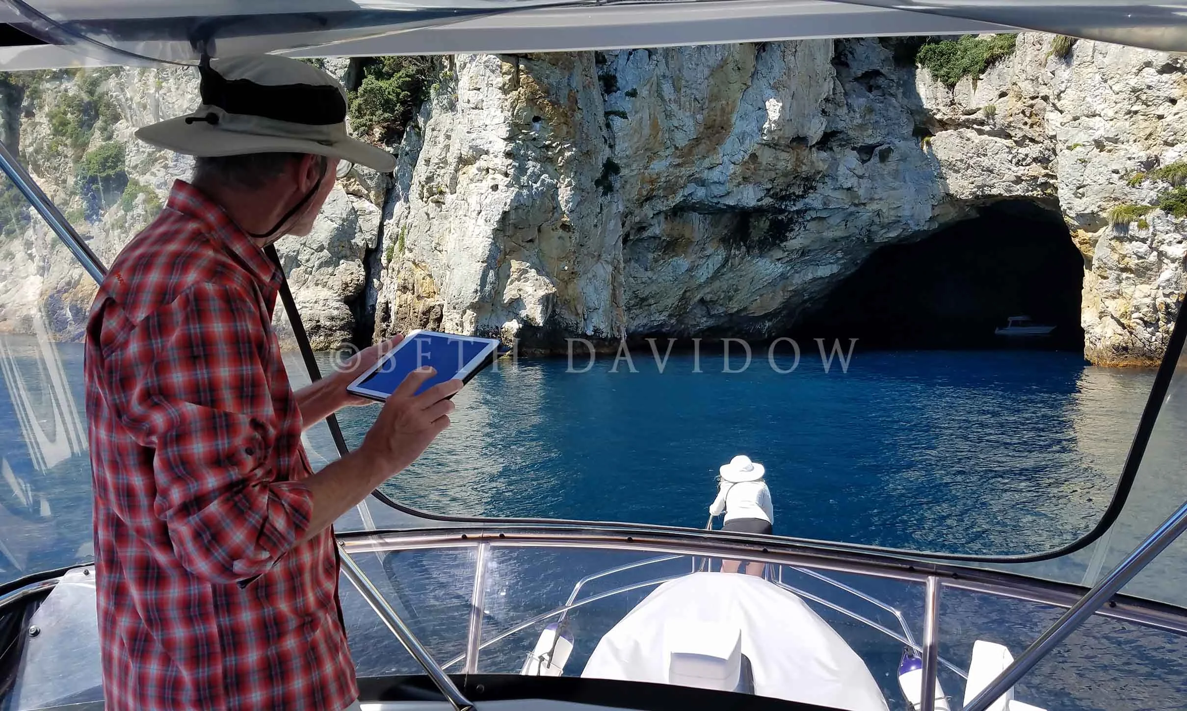 Cave 01.jpg