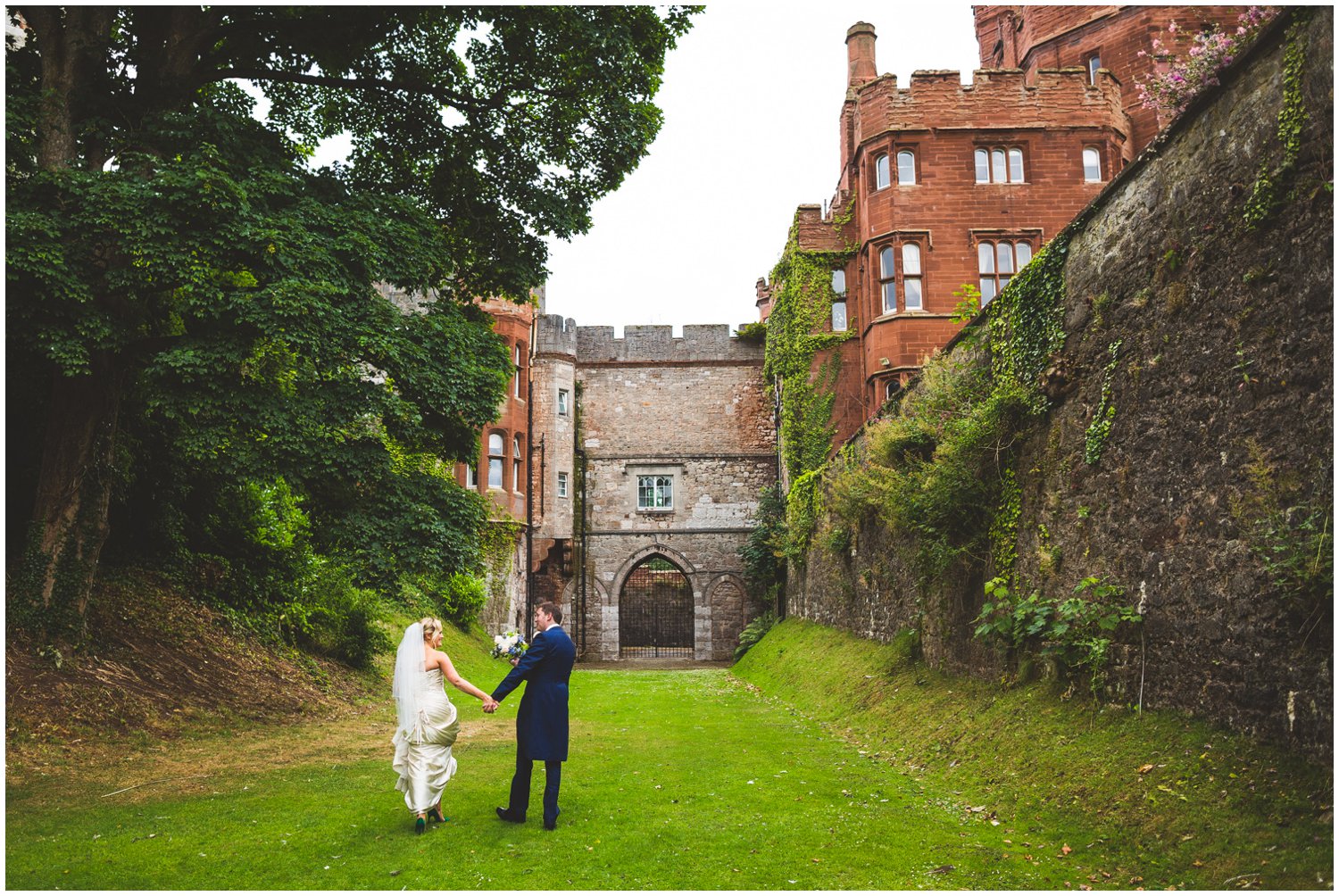 Ruthin Castle Wedding_0077.jpg