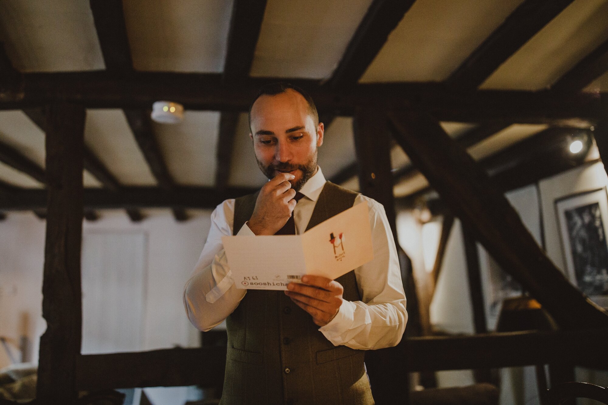 wiltshire-barn-wedding_0009.jpg
