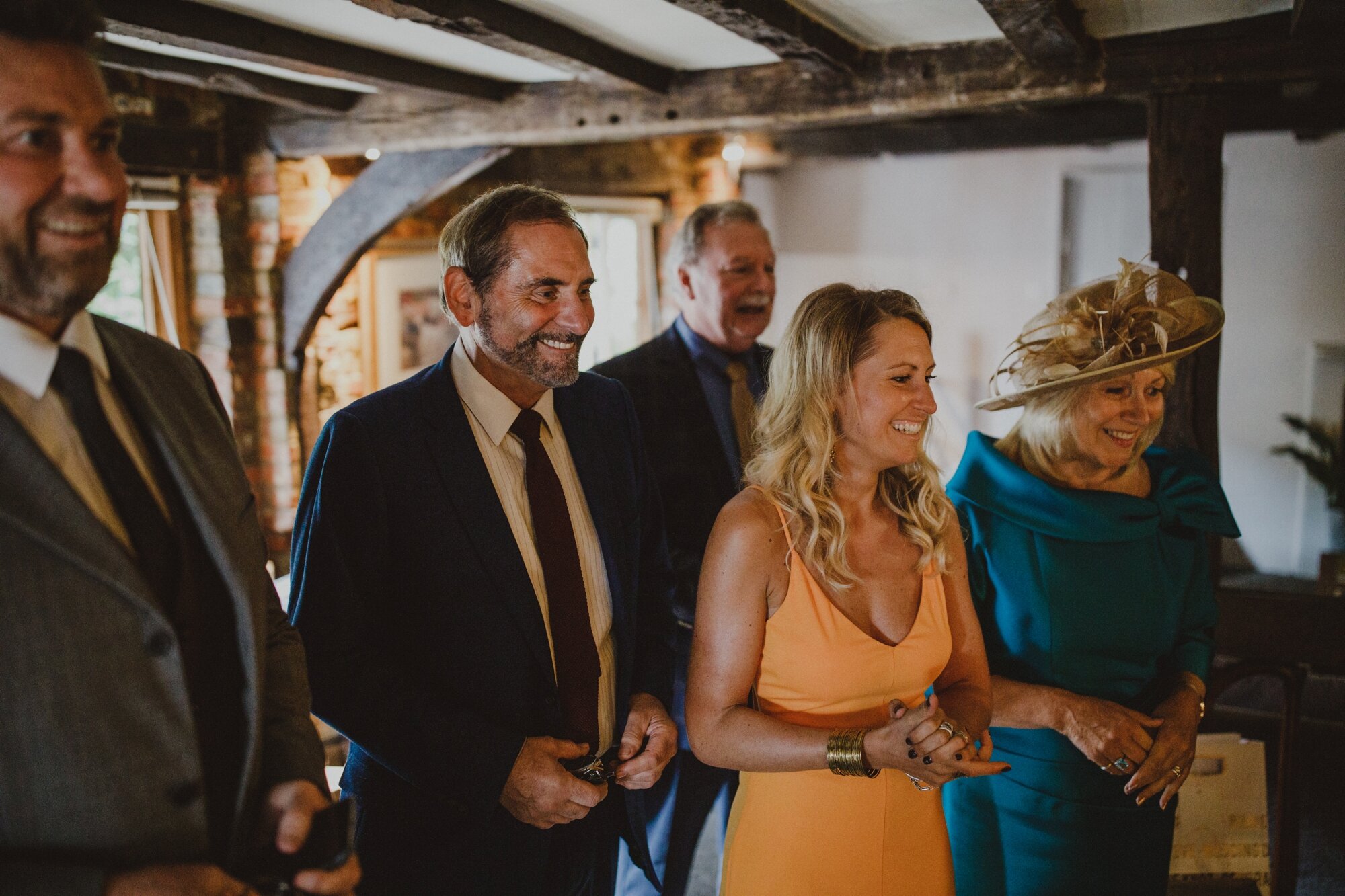 wiltshire-barn-wedding_0010.jpg