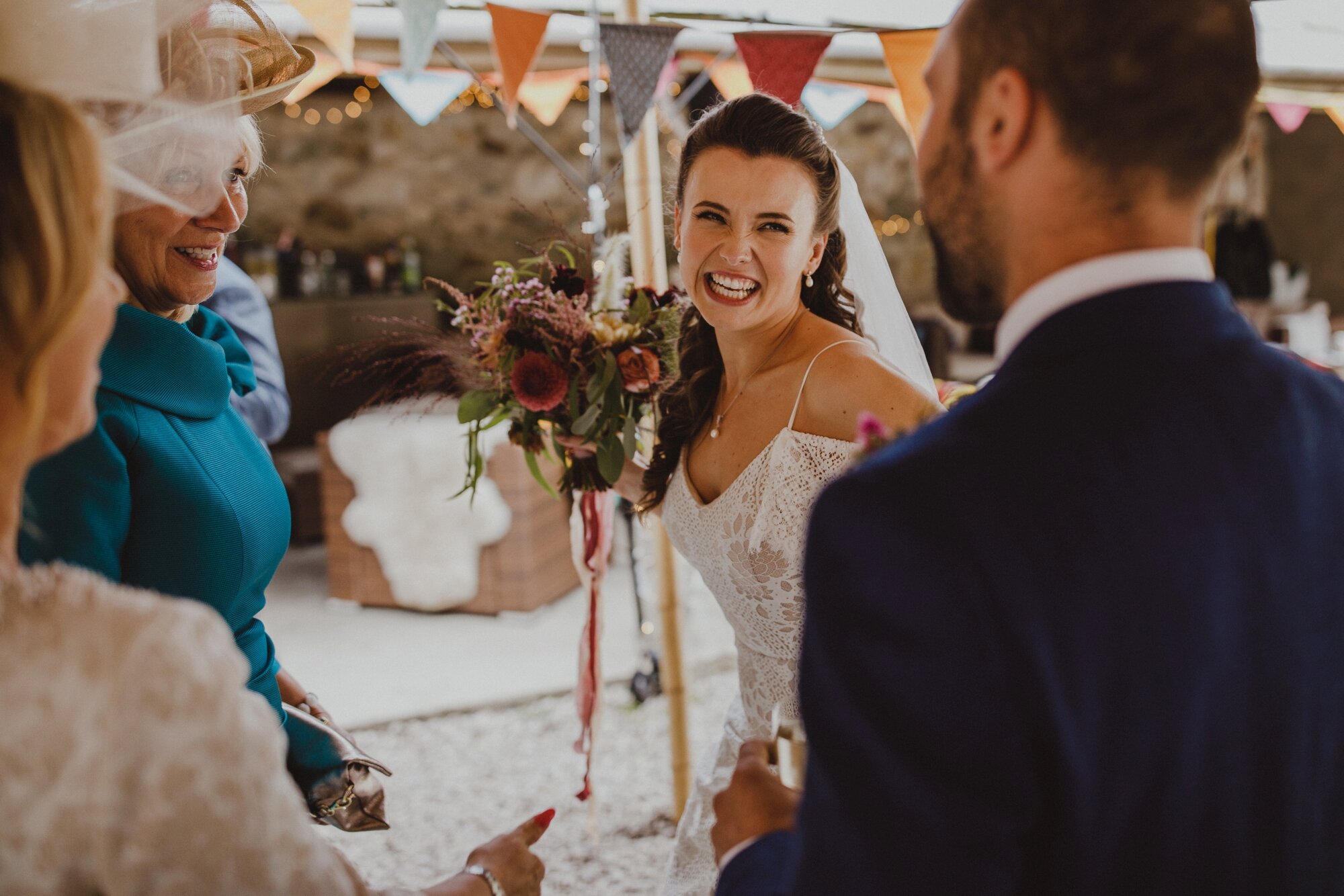 wiltshire-barn-wedding_0088.jpg