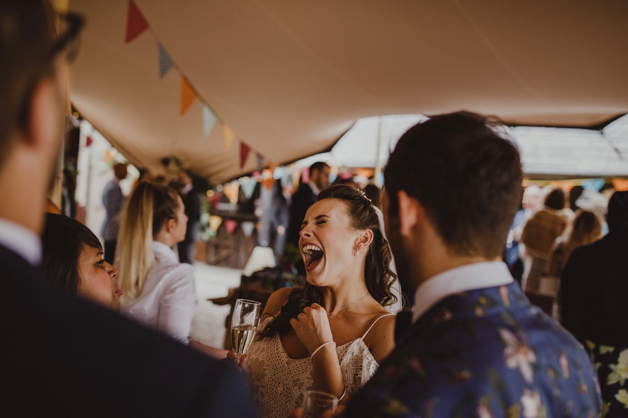 wiltshire-barn-wedding_0103.jpg