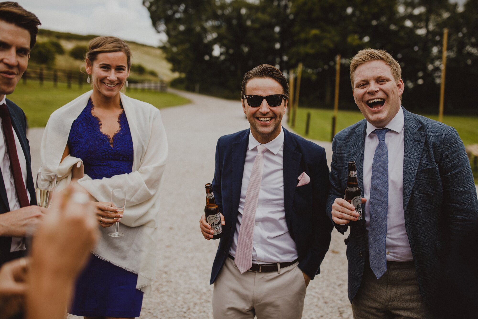 wiltshire-barn-wedding_0104.jpg