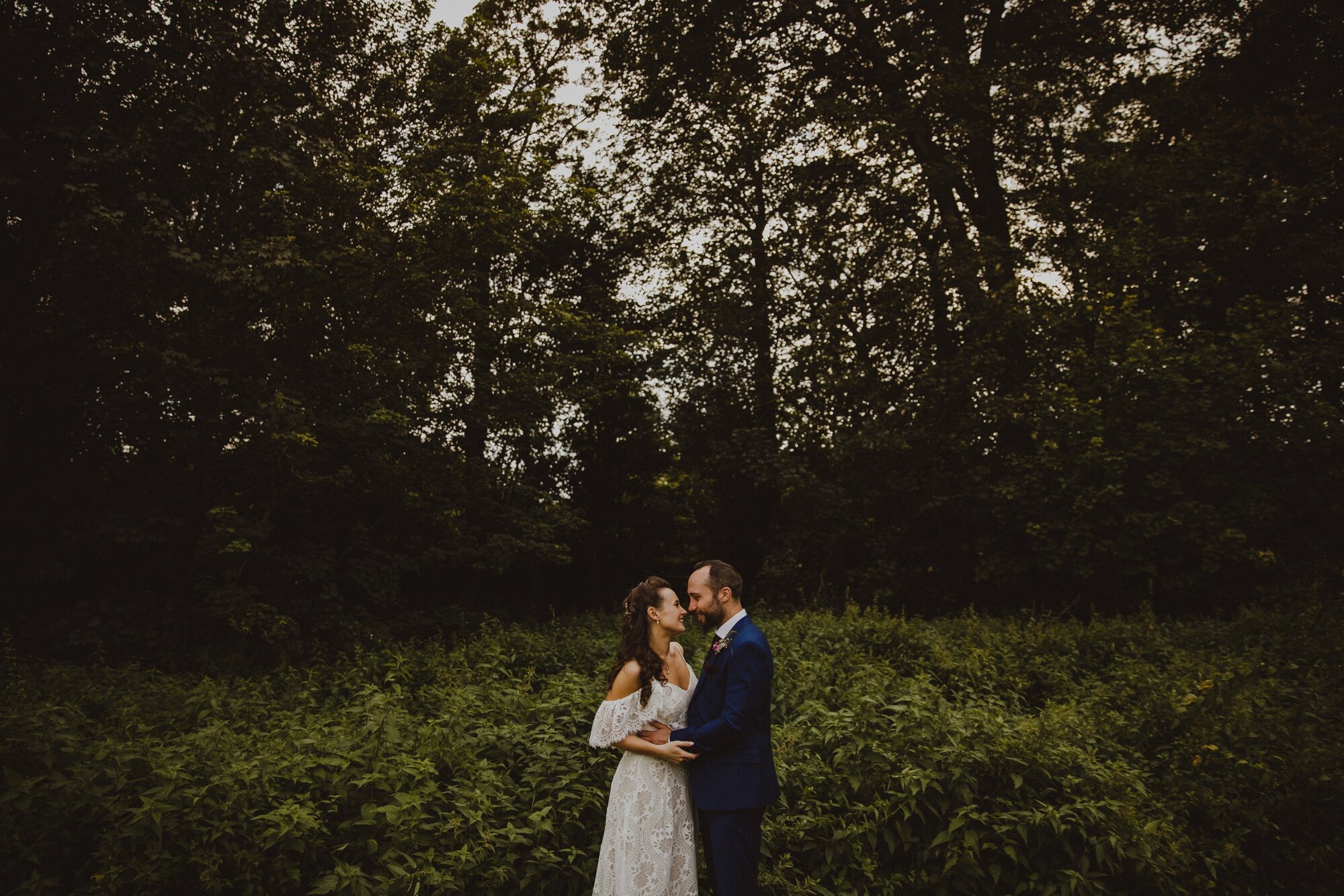 wiltshire-barn-wedding_0131.jpg