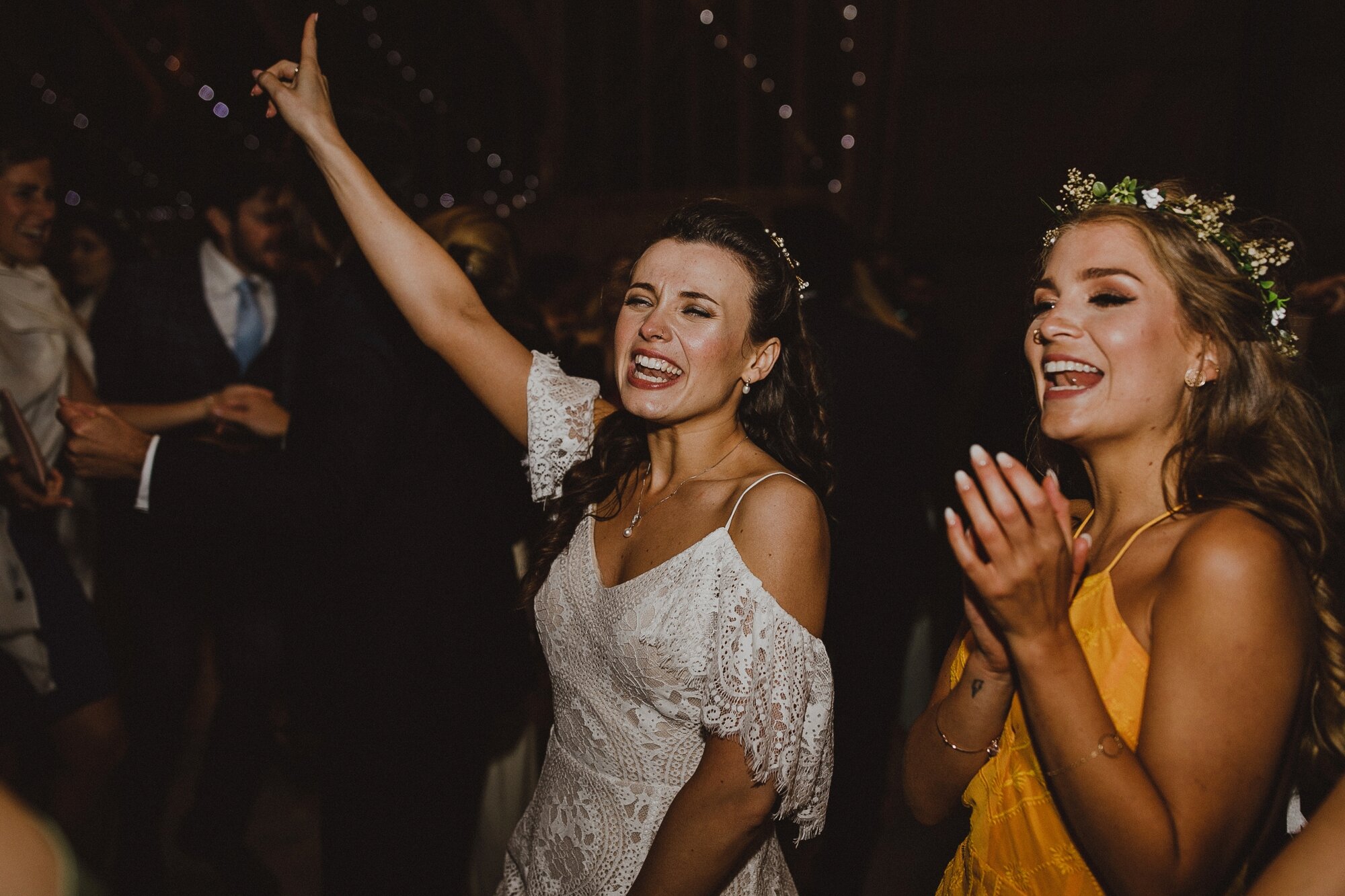 wick-bottom-barn-wedding-wiltshire_0221.jpg