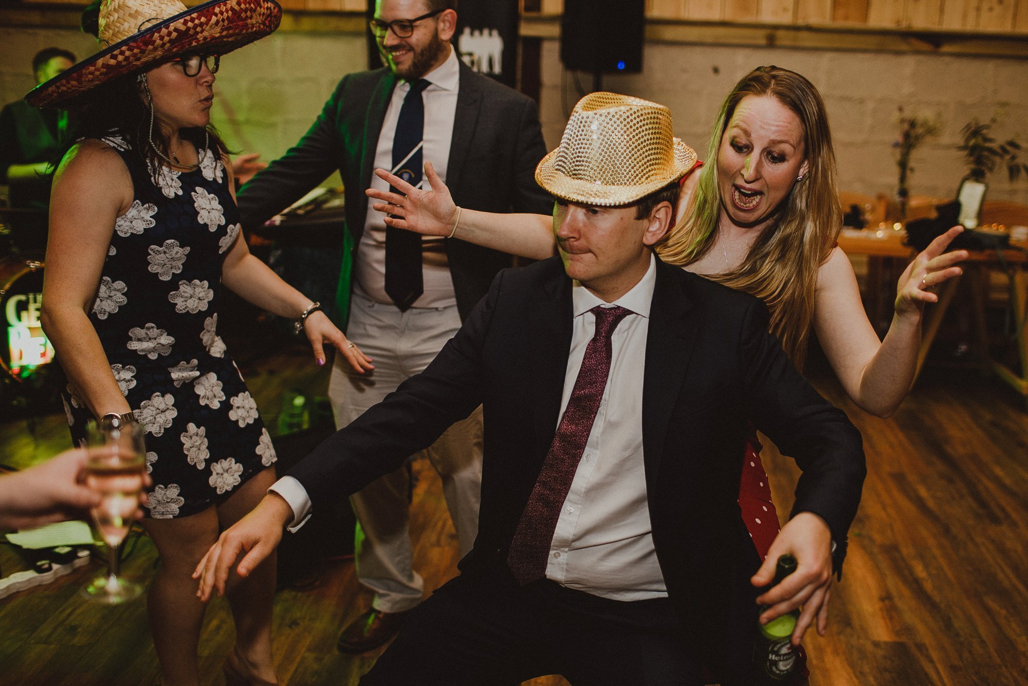 peak-district-barn-wedding-derbyshire_0167.jpg