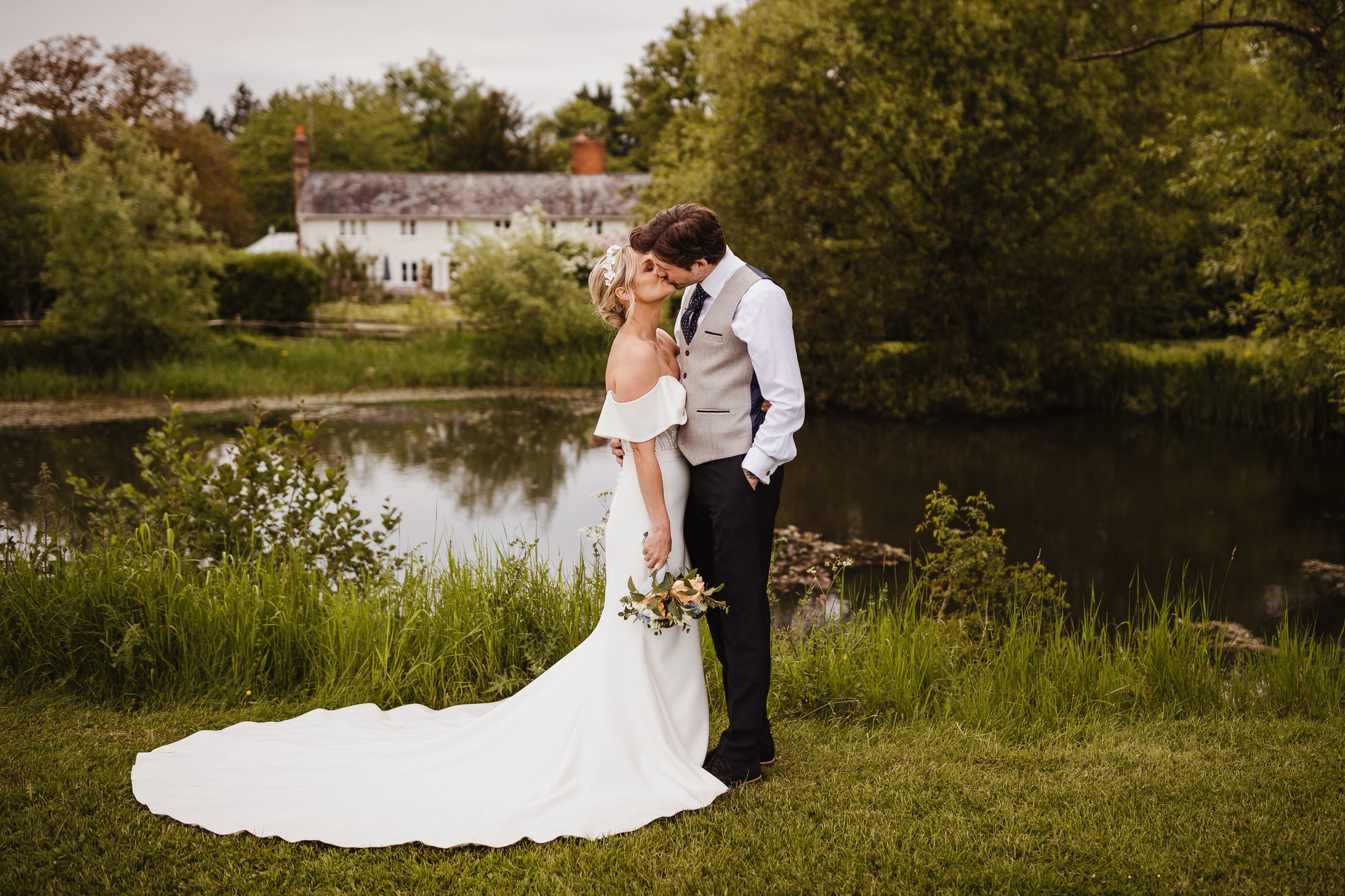 A Granary Estate Wedding In Newmarket