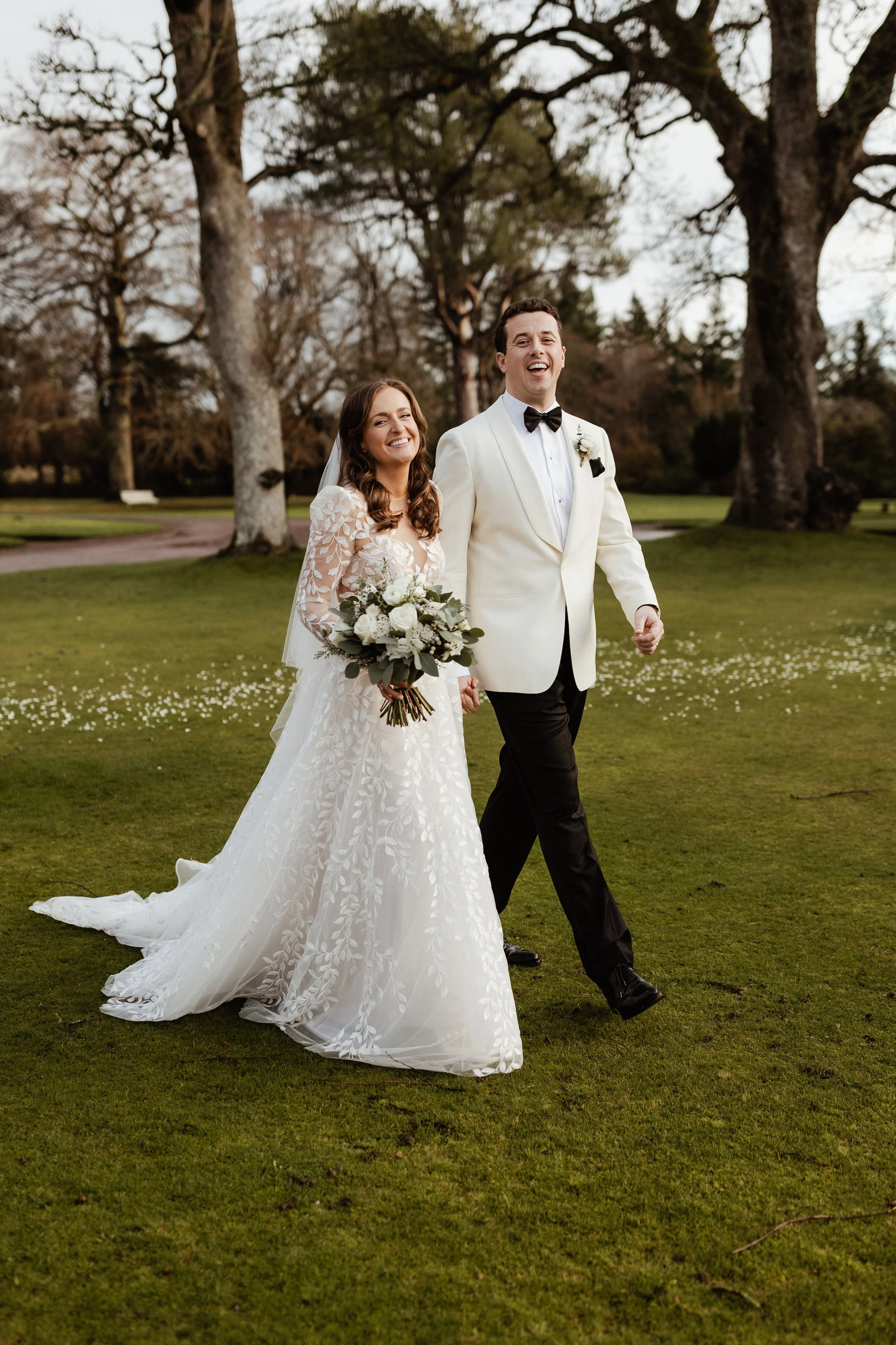Edinburgh Wedding Photographer