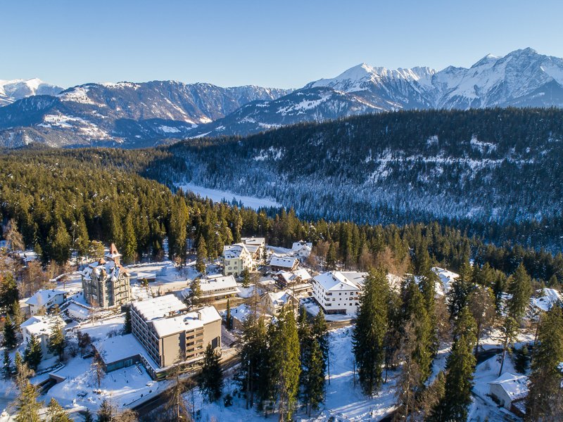 The aerial view helps show the context of properties, which in this case is pretty spectacular.