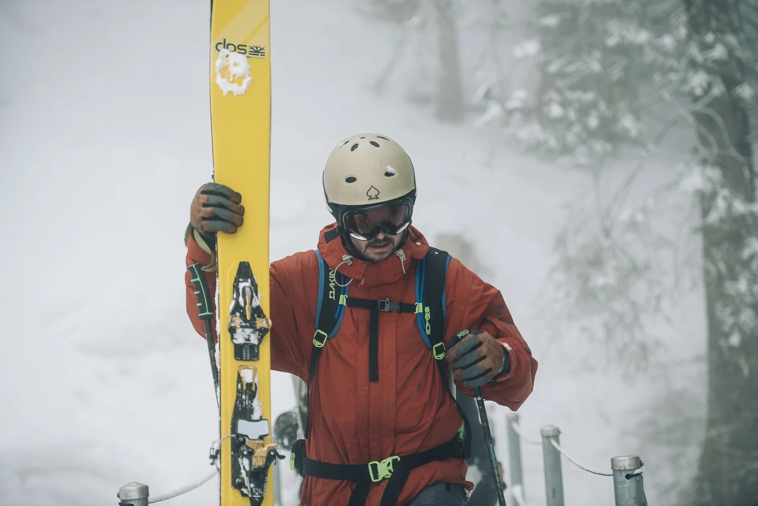 Frederik_vandenBerg_OutdoorPhotography_Winter_Splitboarding-Lidernenhuette--19.jpg