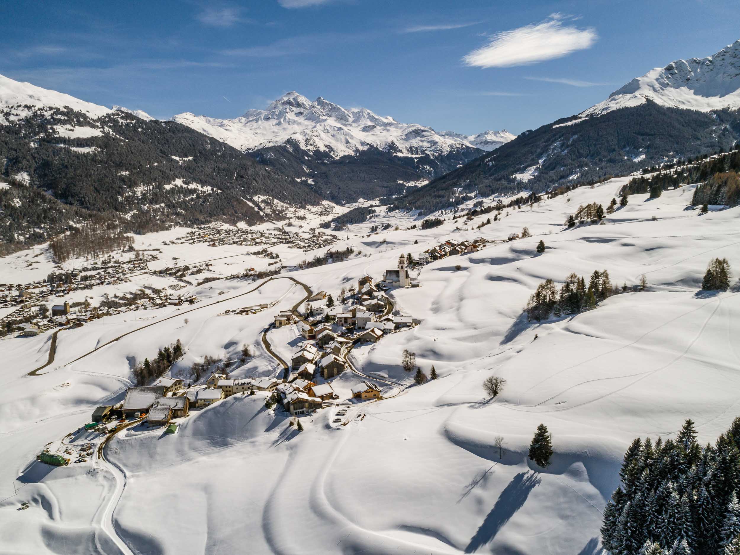 Frederik-vandenBerg_Photographer-Switzerland-Parsons-.jpg