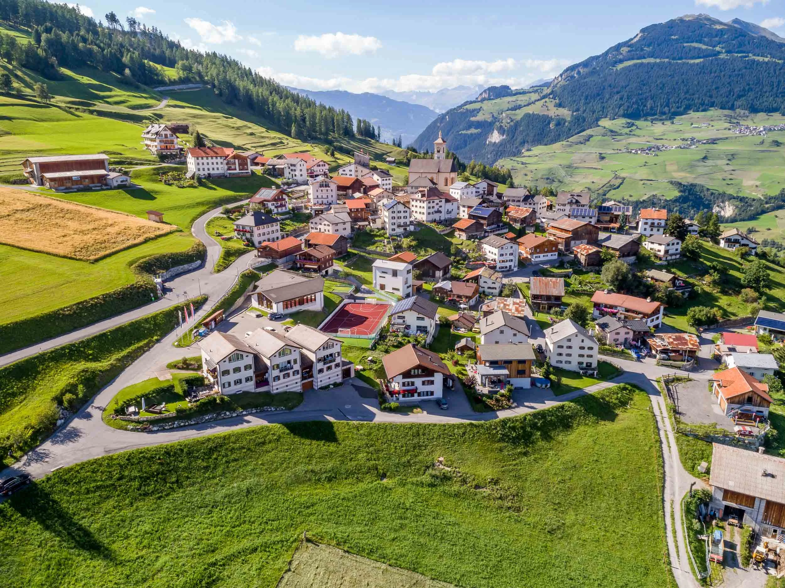 Frederik-vandenBerg_Photographer-Switzerland-Stierva-0881.jpg