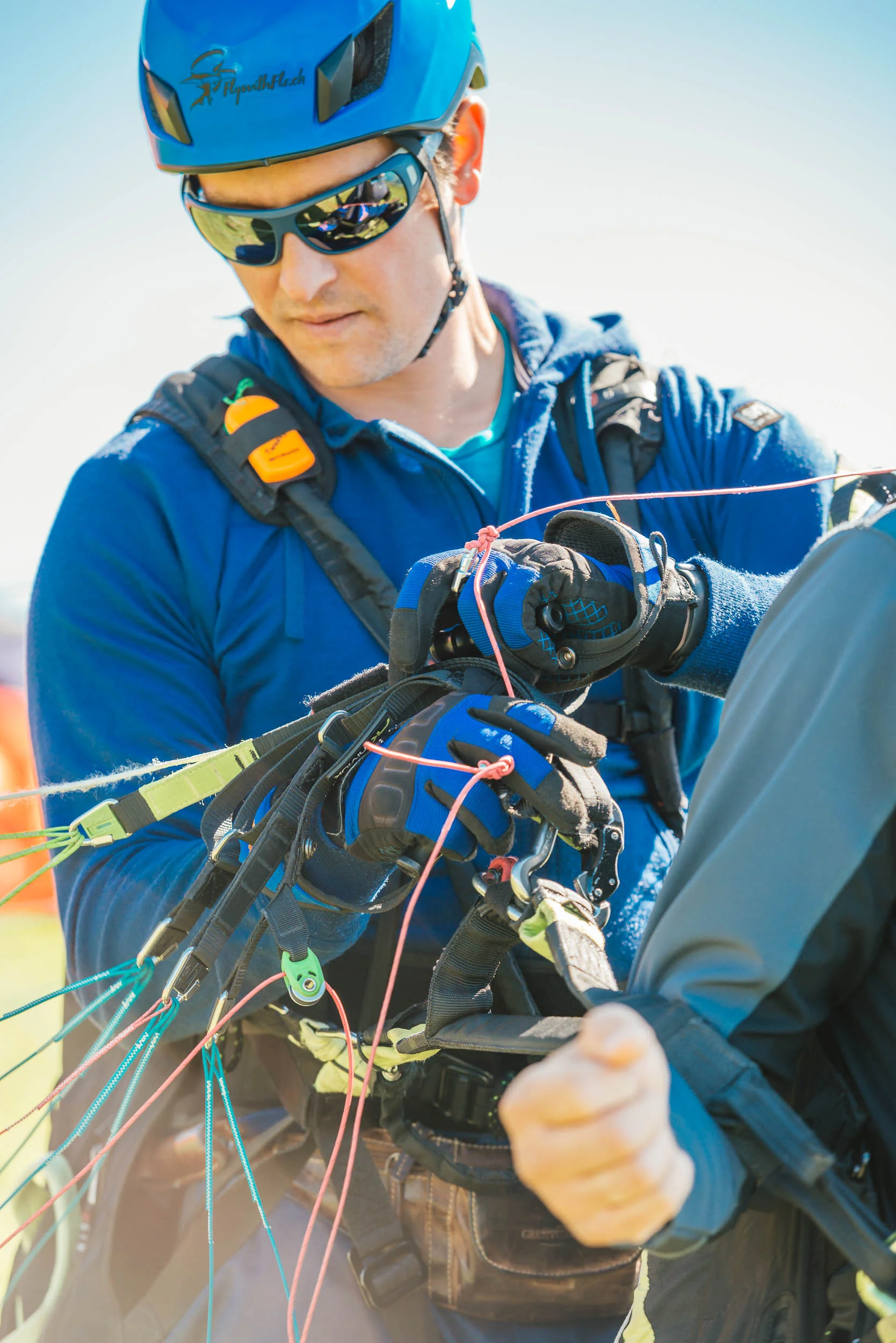 Frederik-vandenBerg_Photographer-Switzerland-Airbnb Experiences - Paragliding Switzerland-061.jpg
