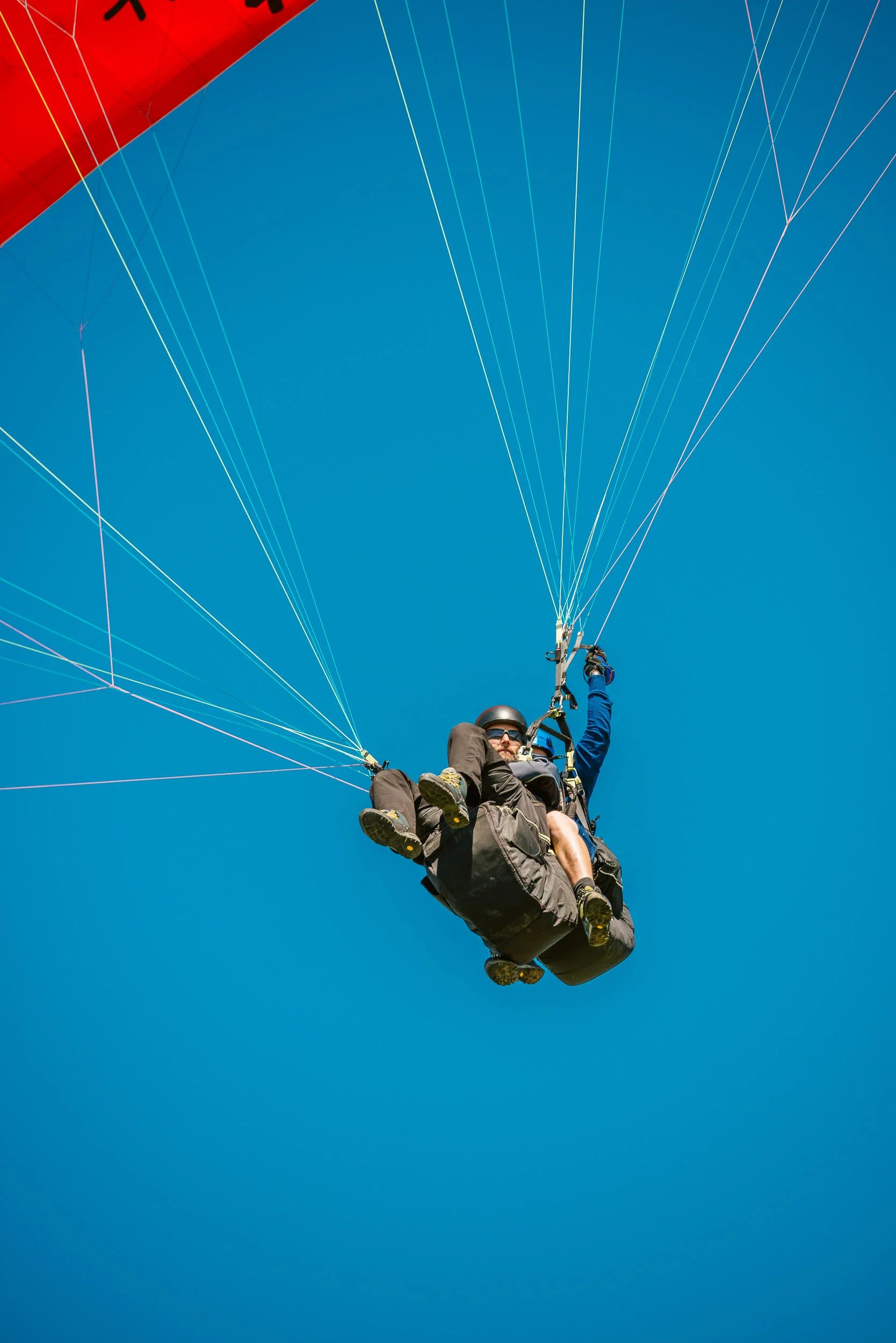 Frederik-vandenBerg_Photographer-Switzerland-Airbnb Experiences - Paragliding Switzerland-089.jpg