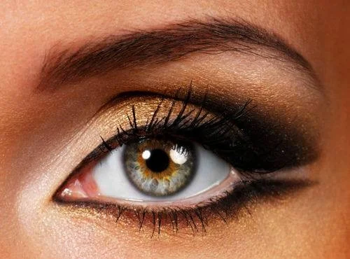smokey-eyes-brown.jpg