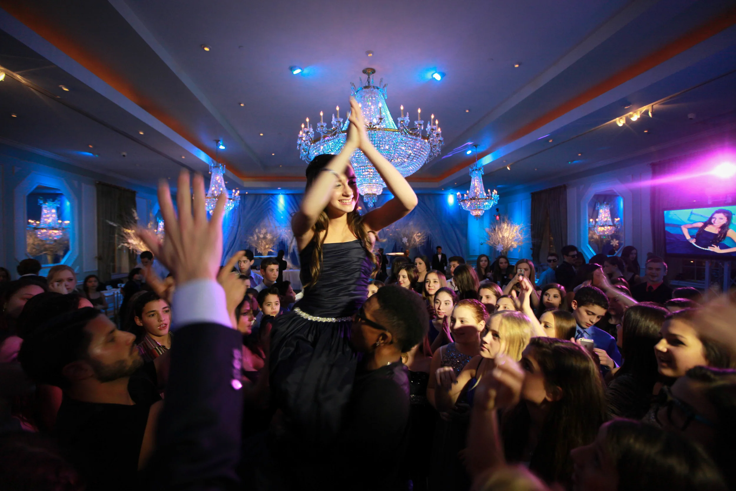 bar_mitzvah_photographer_0123.jpg