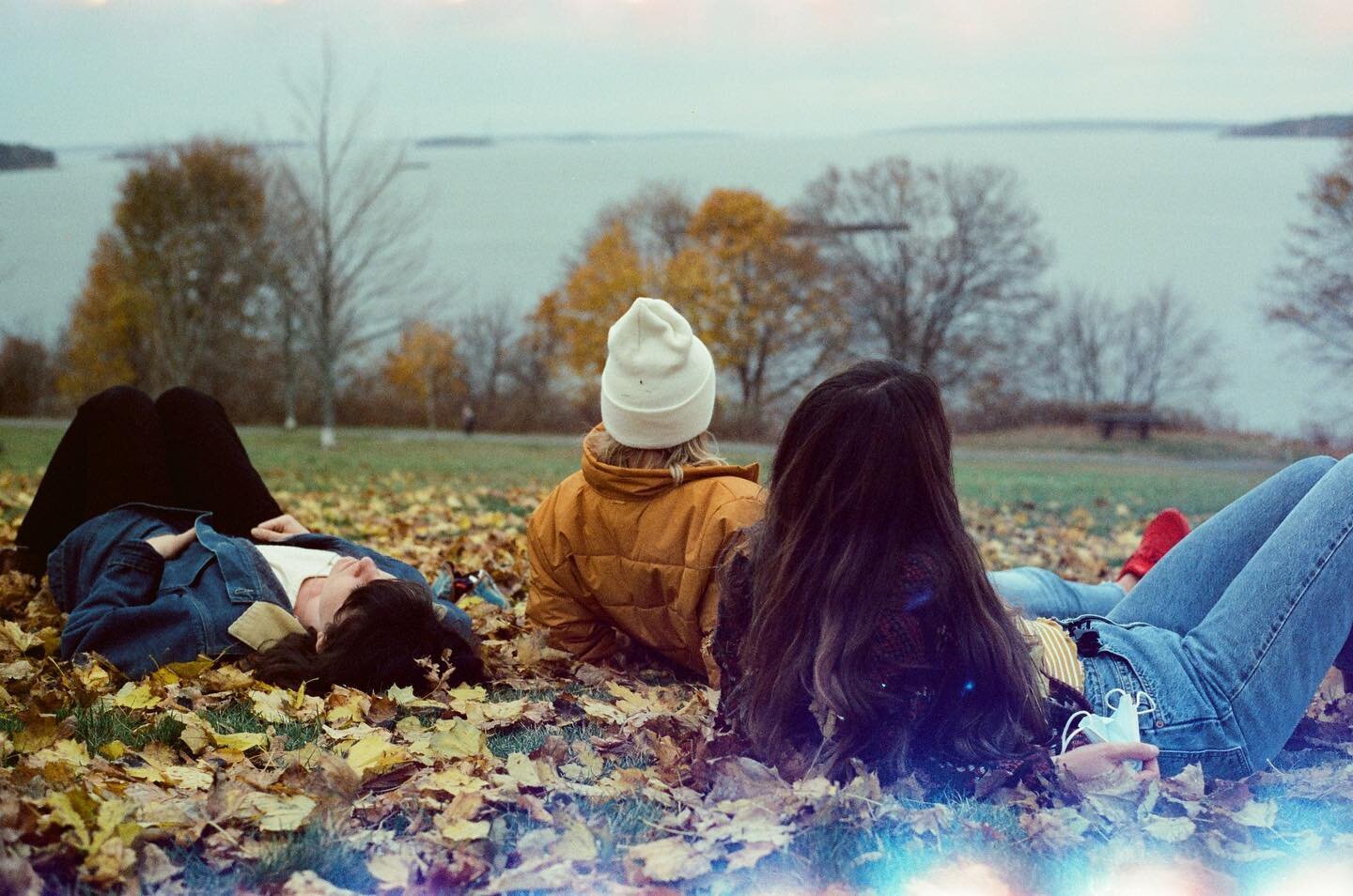 missing these ladies , the east coast , and the folk album we were about to drop . 
📷 #cinestill800t