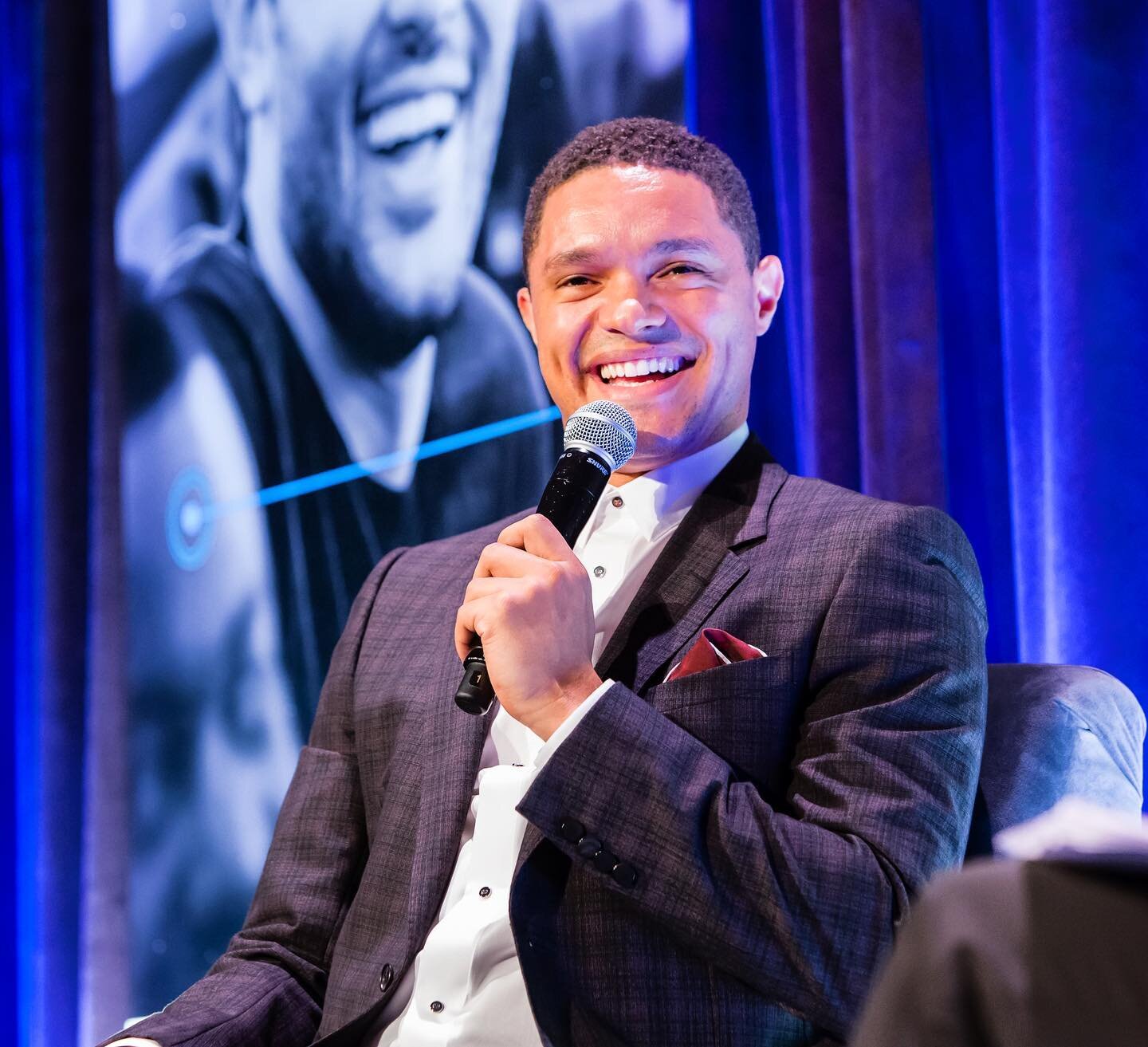 Super excited for @trevornoah at @thegarden tomorrow night but nothing will beat the time he was the keynote speaker for one of our events and we got to stand side of stage and look up at this 😍

#workperks #eventplanner #eventprofs #eventprofession